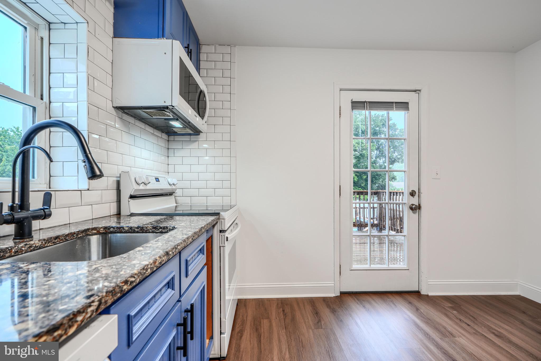 FULLERTON FARMS - Residential