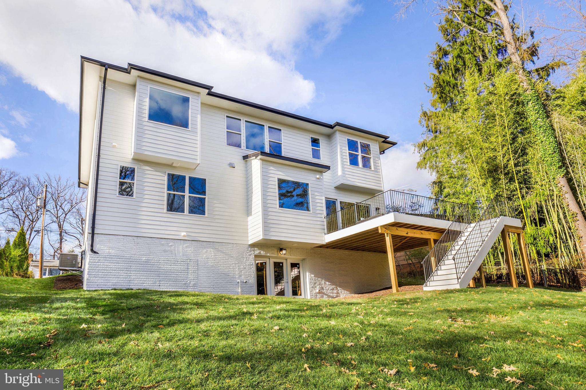 VIENNA WOODS - Residential