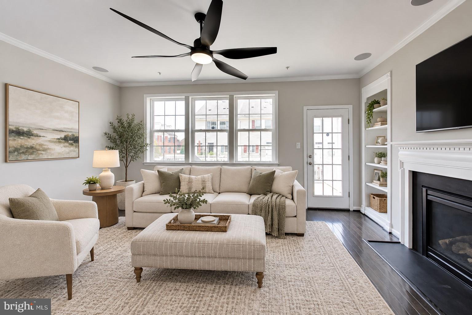 7545 HONEY LOCUST LANE