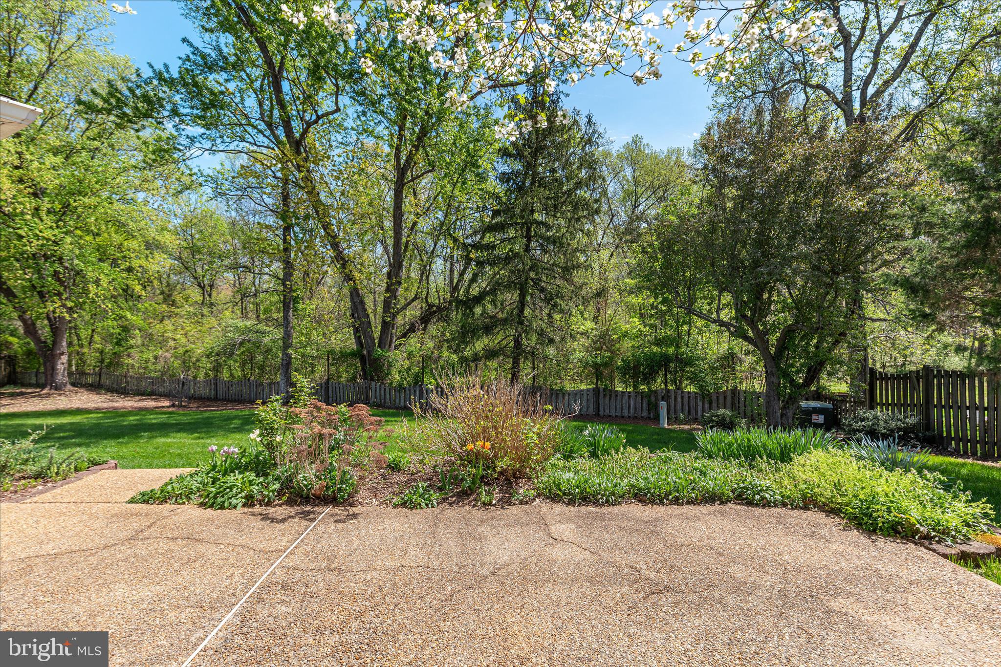 CHALET WOODS - Residential