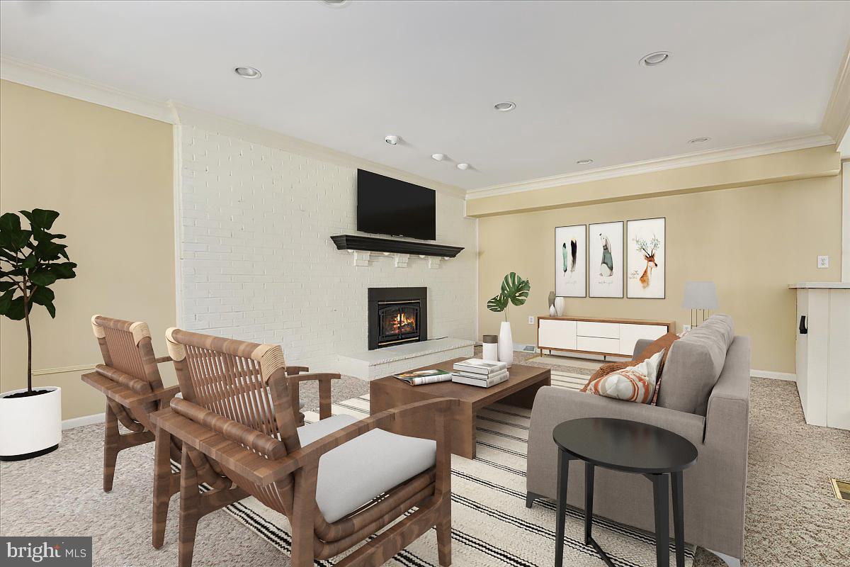 CHALET WOODS - Residential