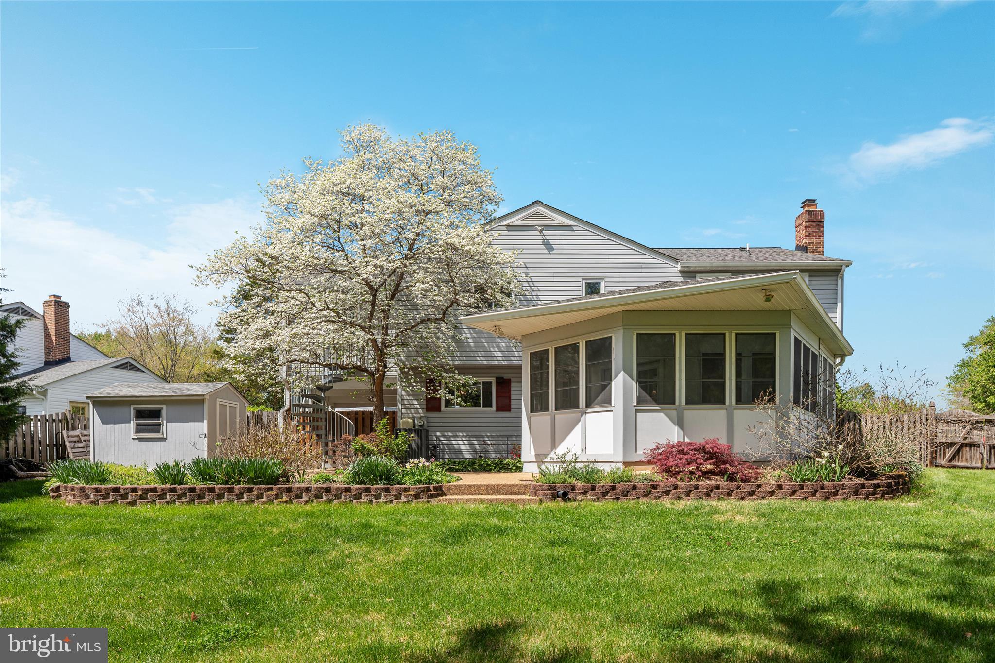 CHALET WOODS - Residential