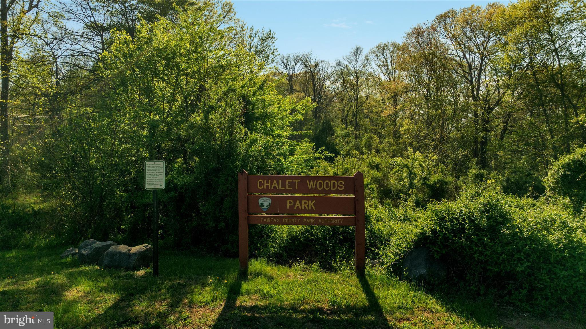 CHALET WOODS - Residential
