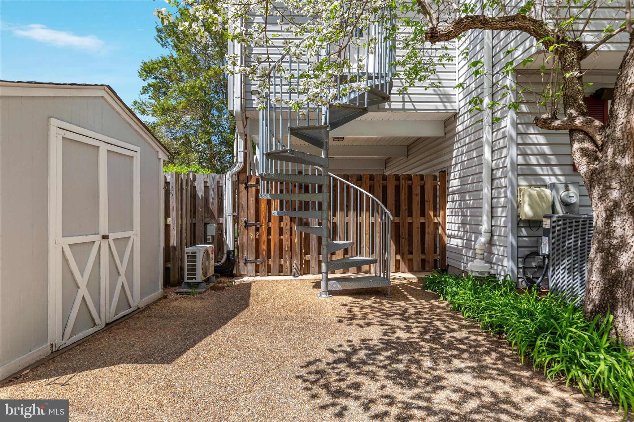 CHALET WOODS - Residential