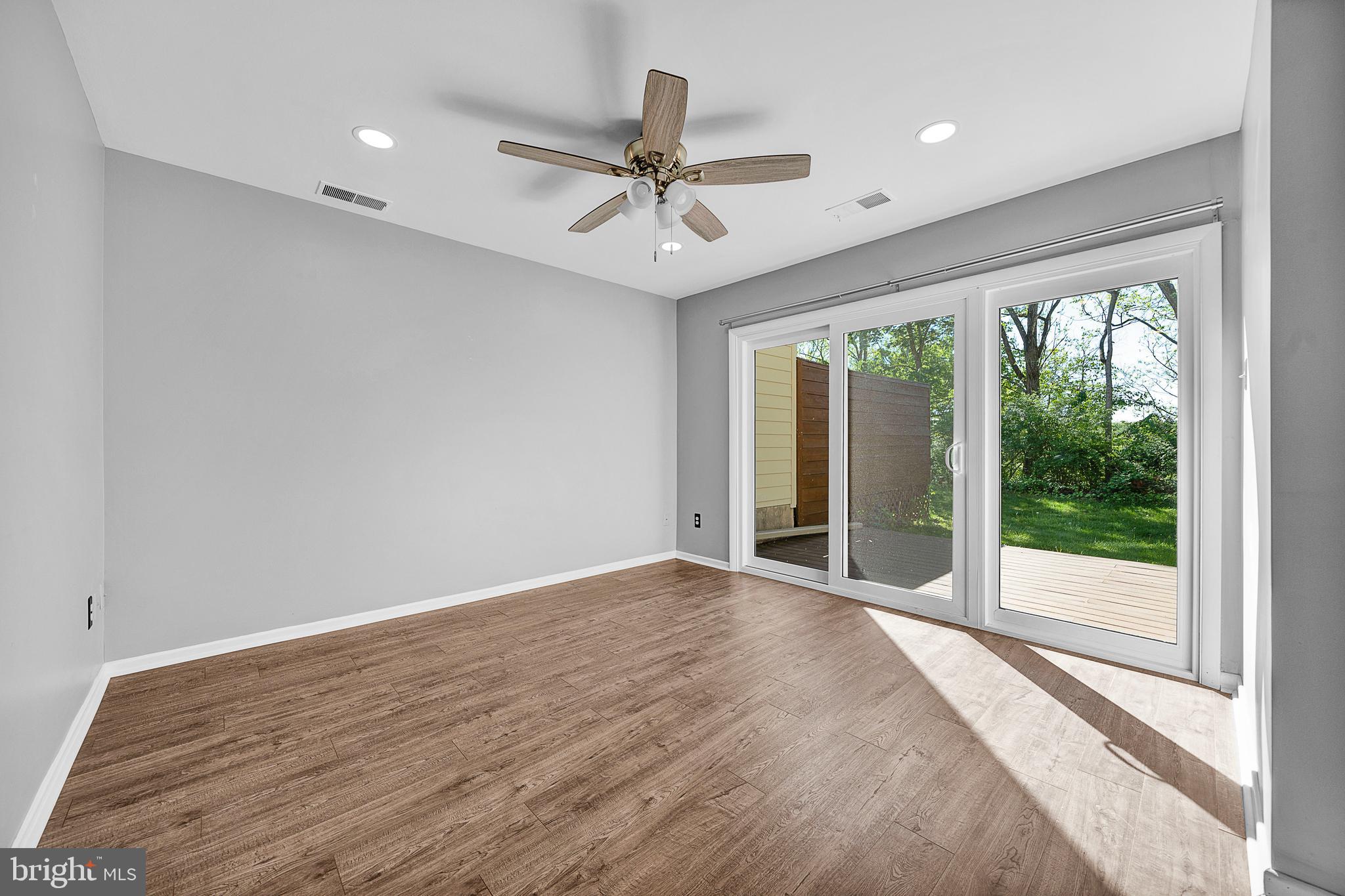 INGHAM MEWS - Residential Lease