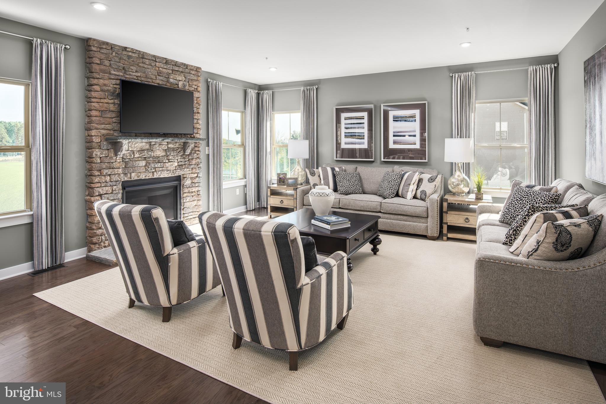 DANVILLE ESTATES - Residential