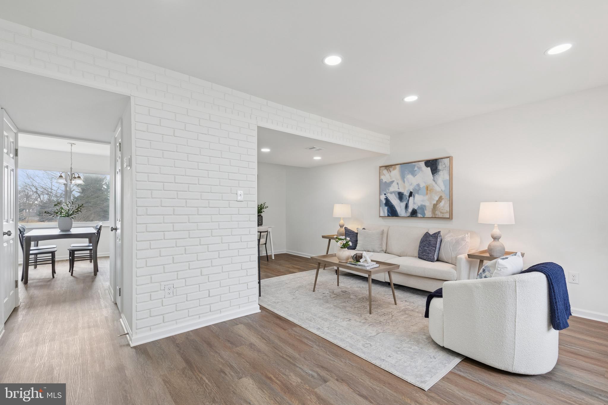 DISCOVERY - Residential