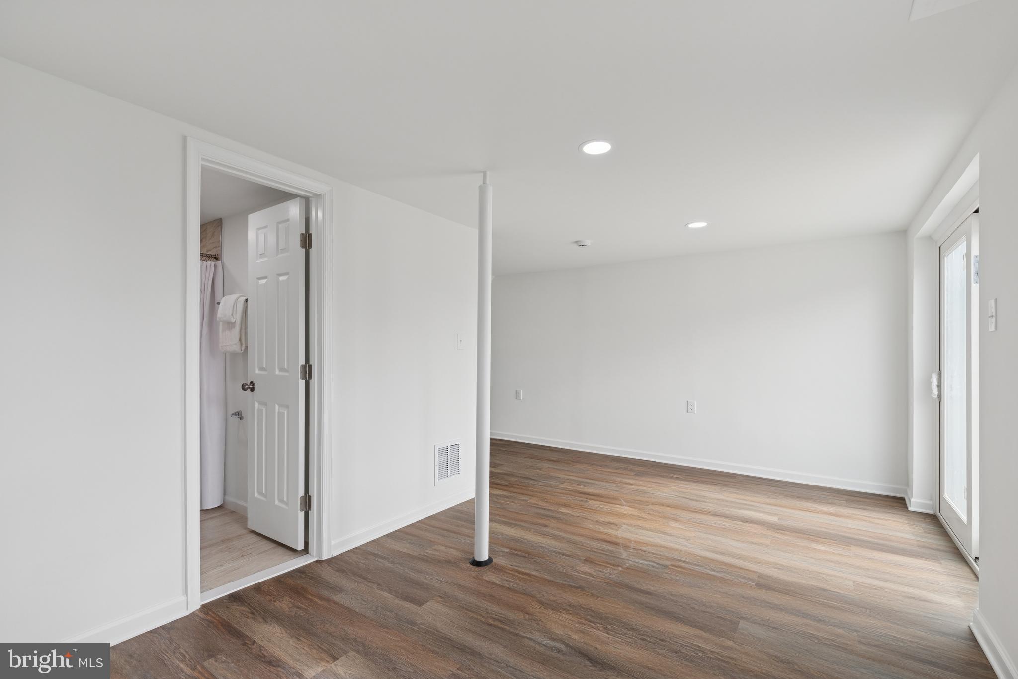 DISCOVERY - Residential