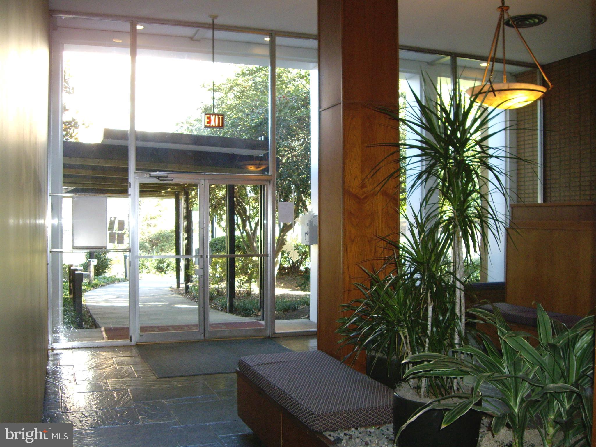 CIRCLE CONDOMINIUMS - Residential