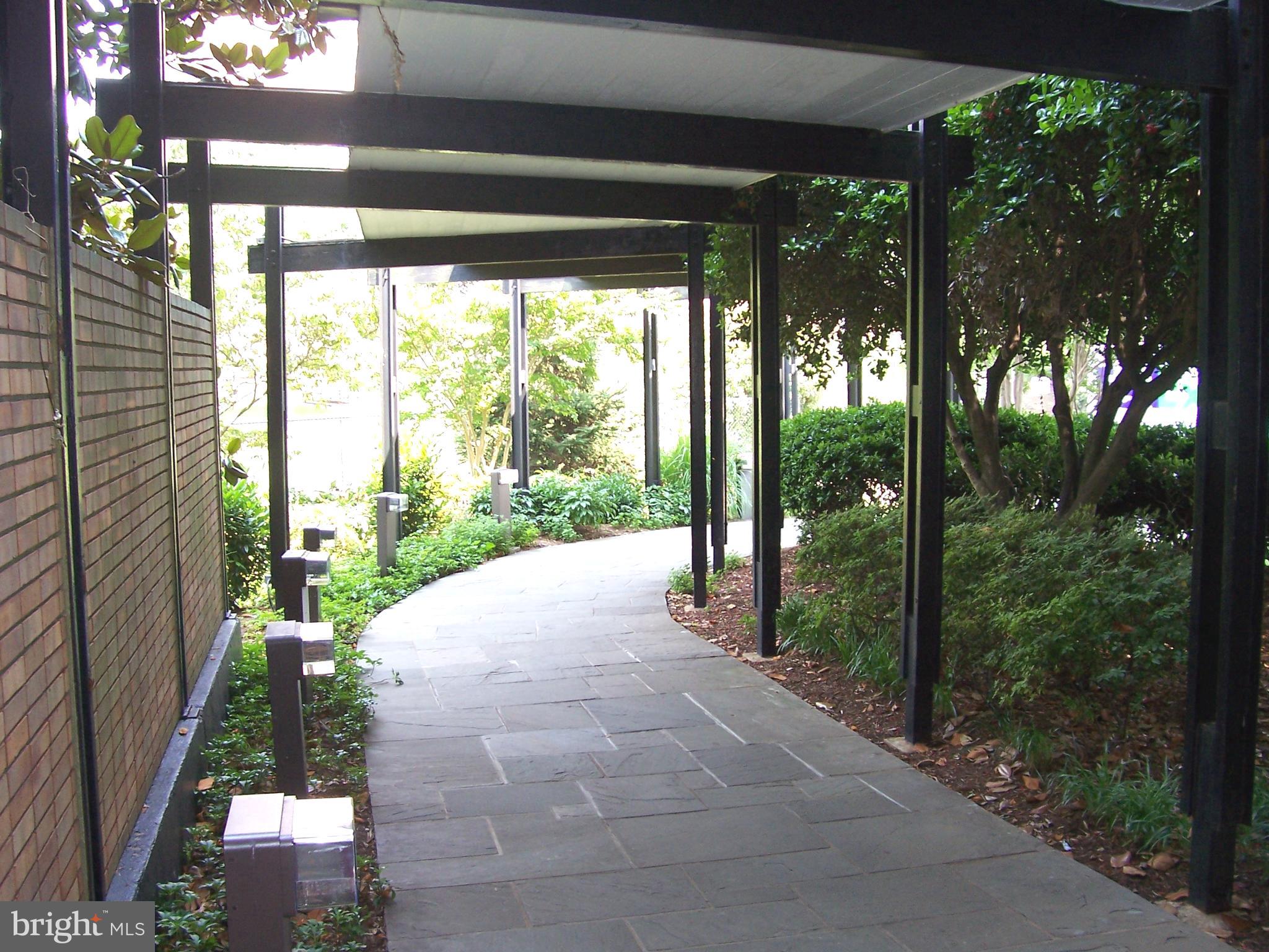 CIRCLE CONDOMINIUMS - Residential