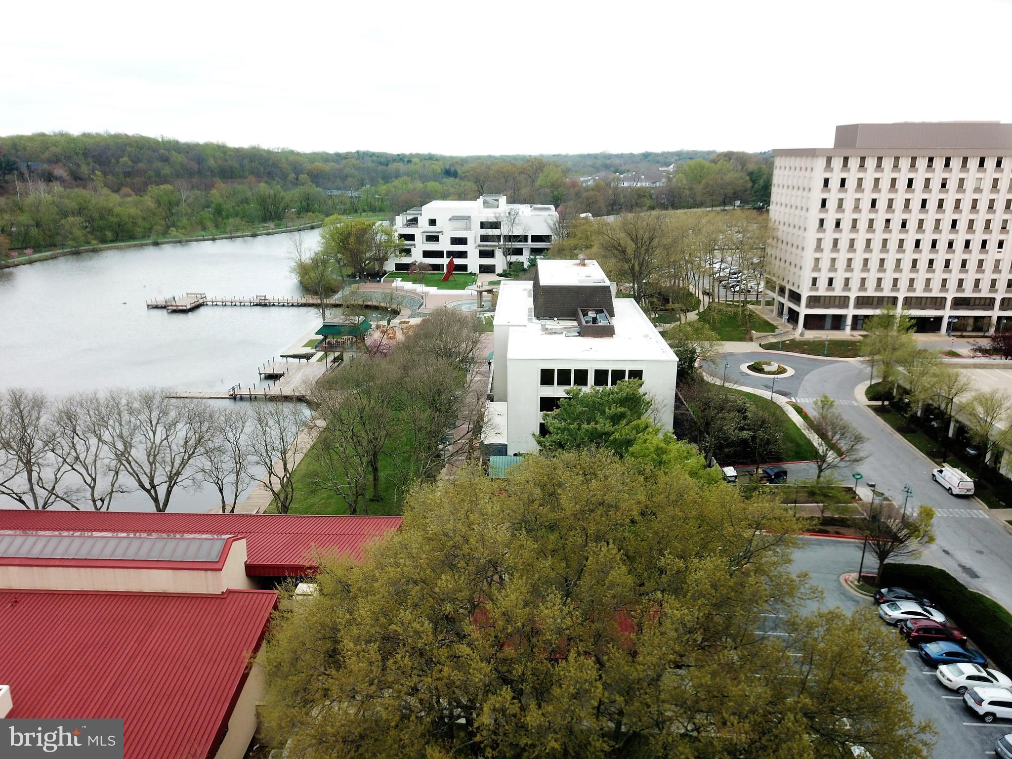 TOWN CENTER - Residential Lease