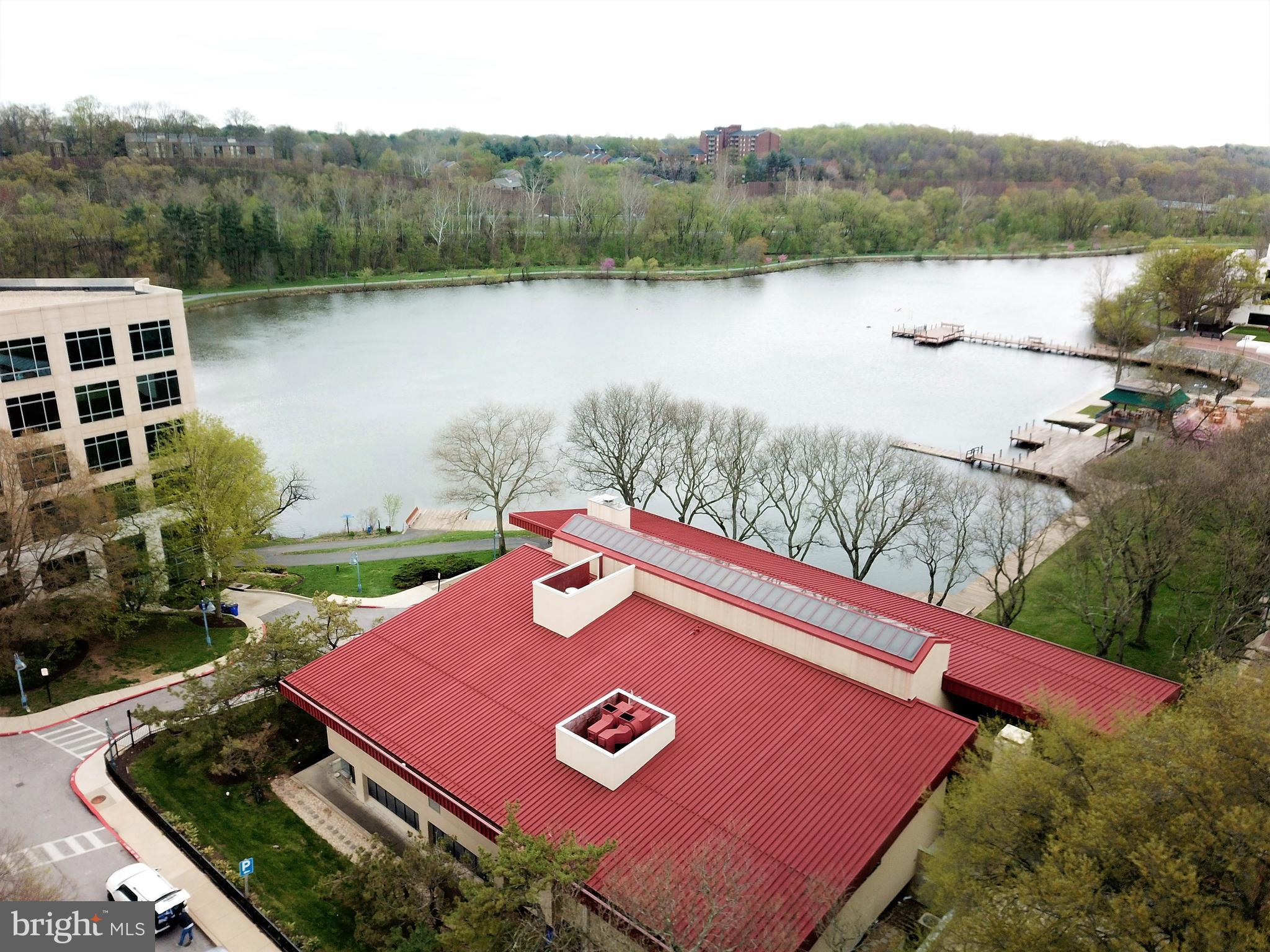 TOWN CENTER - Residential Lease