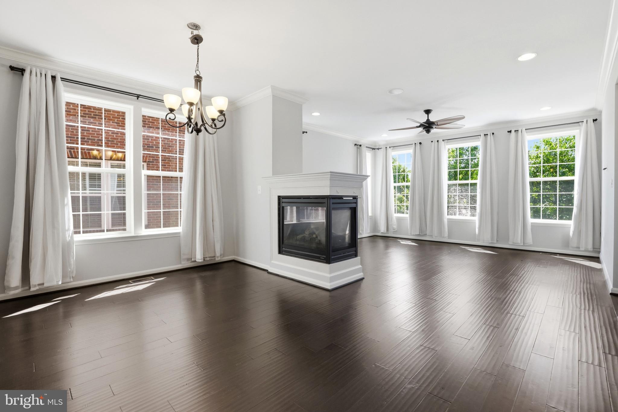 HASTINGS MARKETPLACE - Residential
