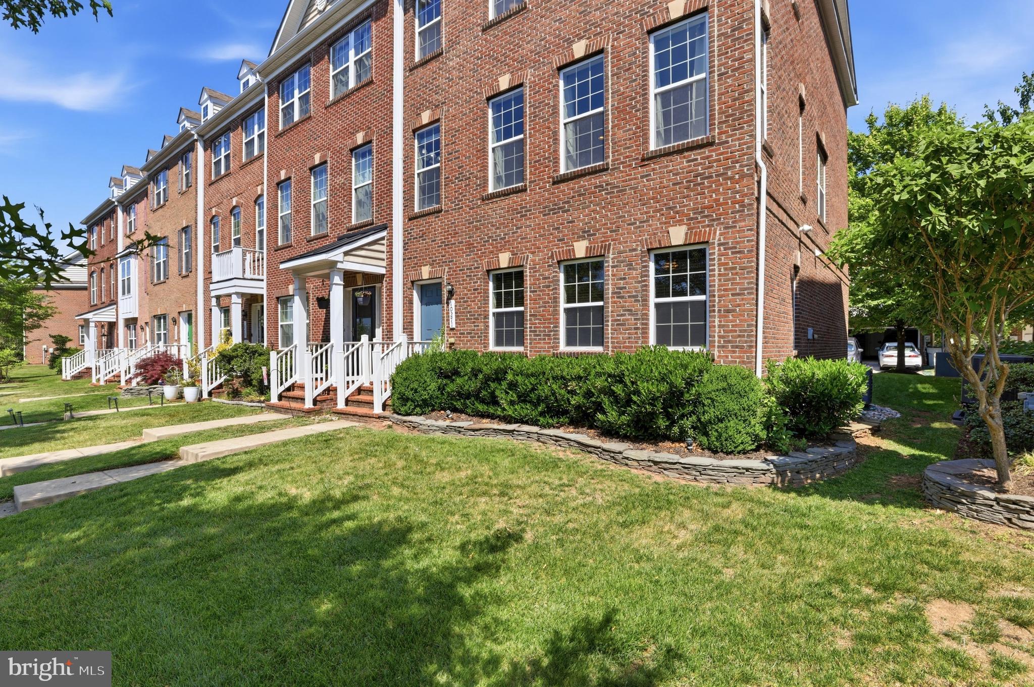 HASTINGS MARKETPLACE - Residential