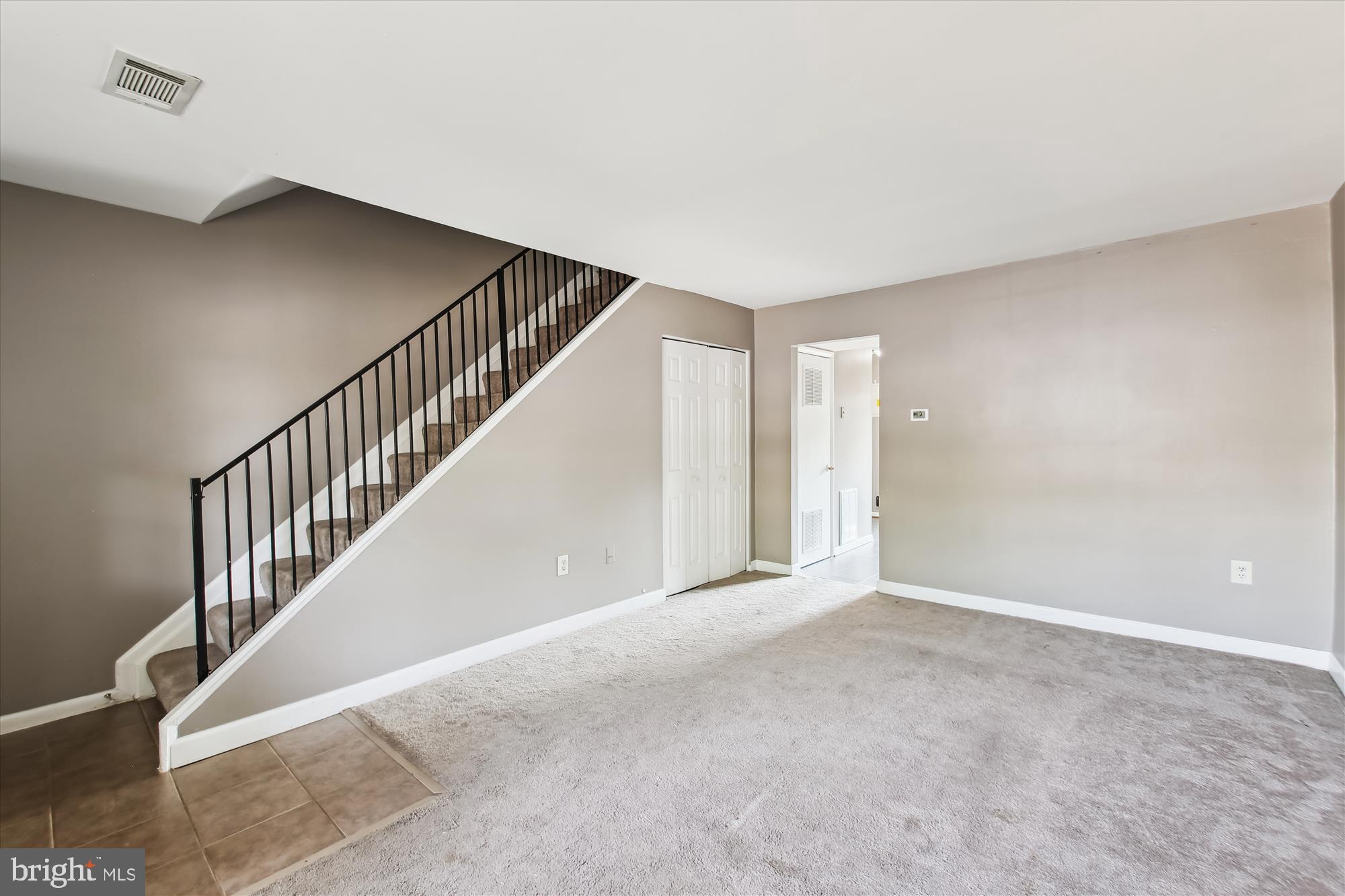 SUSSEX SQUARE CONDO - Residential