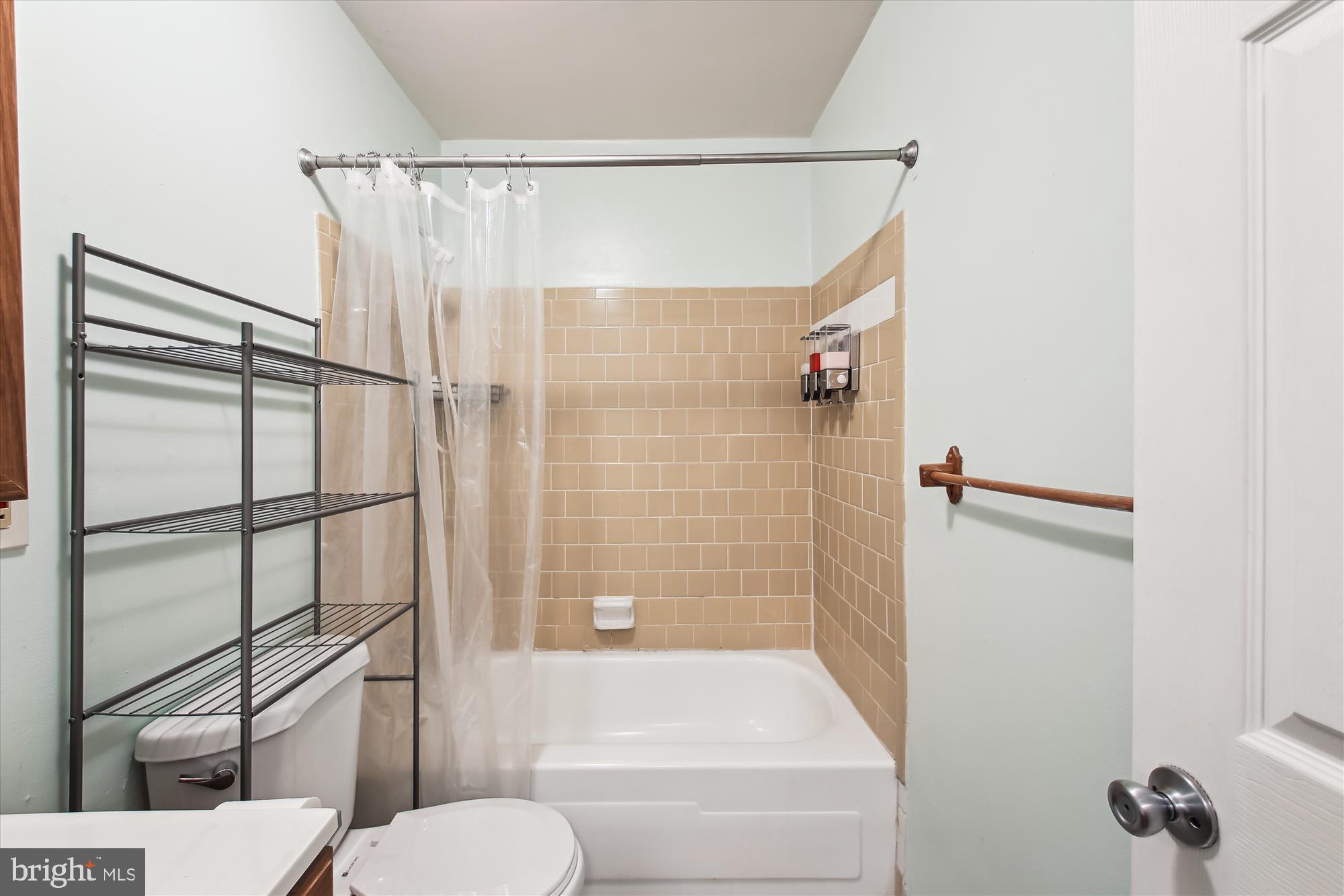 SUSSEX SQUARE CONDO - Residential