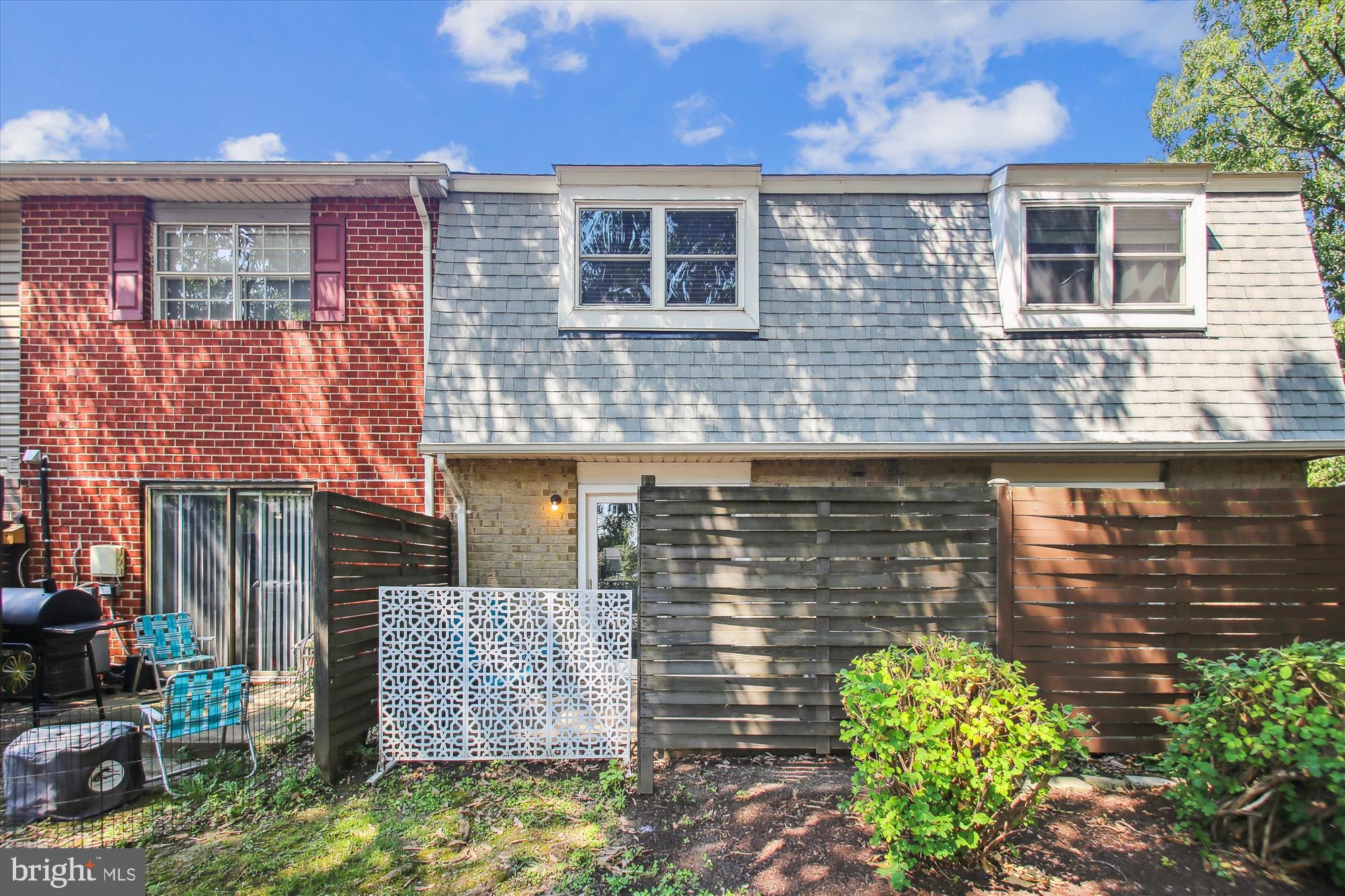 SUSSEX SQUARE CONDO - Residential