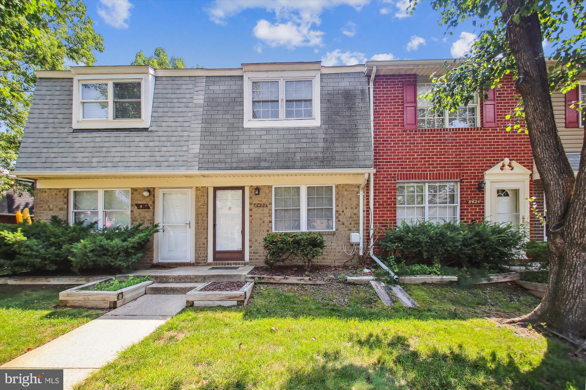 Unique Opportunity to live in a 2 Story, 1 bed and 1 bath home. Assigned parking spot at your front door. Community features include a playground and outdoor pool! Move in Ready! Private Patio in back of home faces Open Area and a Tot Lot. Condo fee also includes water & sewer. Open floor plan and relaxed living at it's best! Plenty of parking!