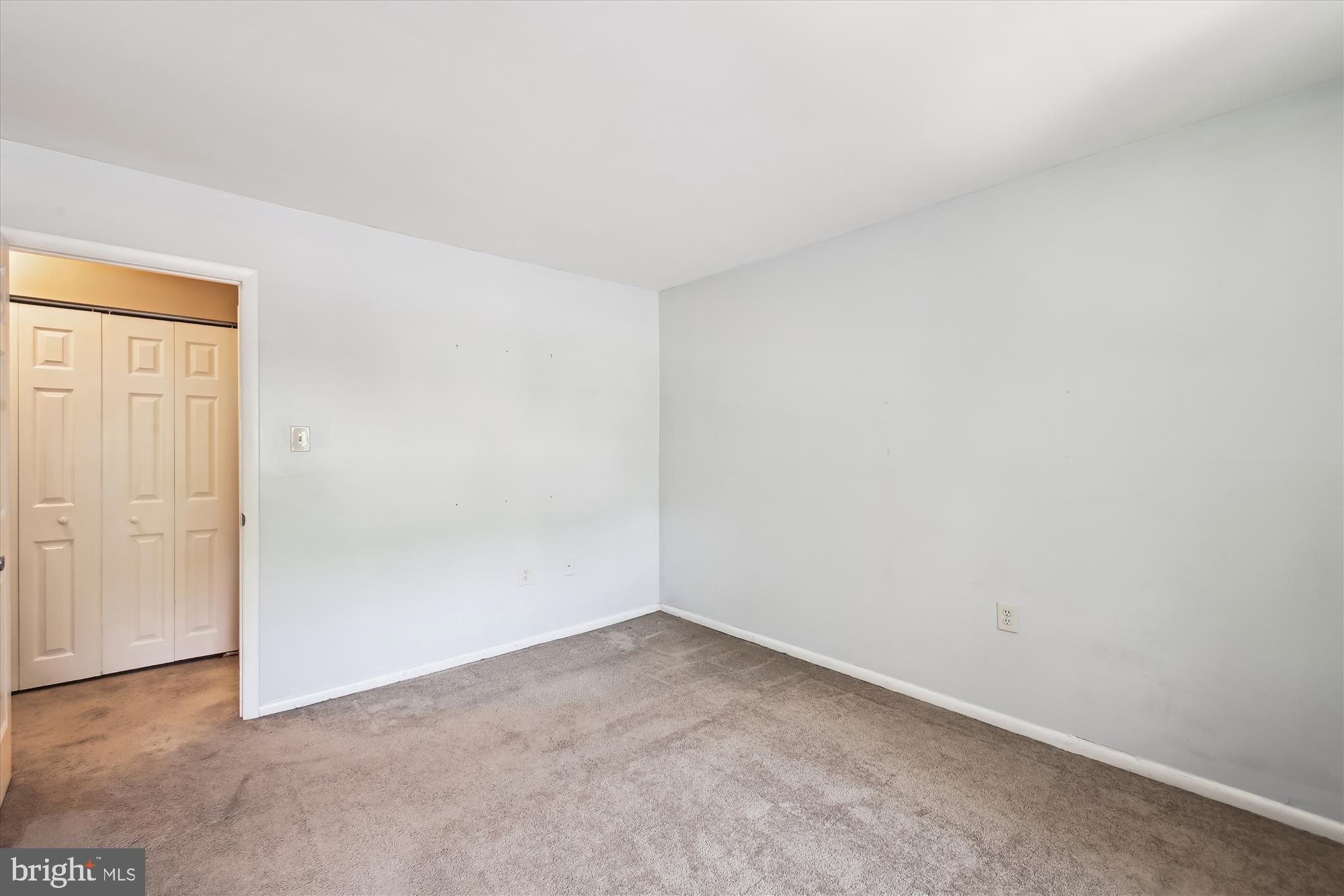 SUSSEX SQUARE CONDO - Residential