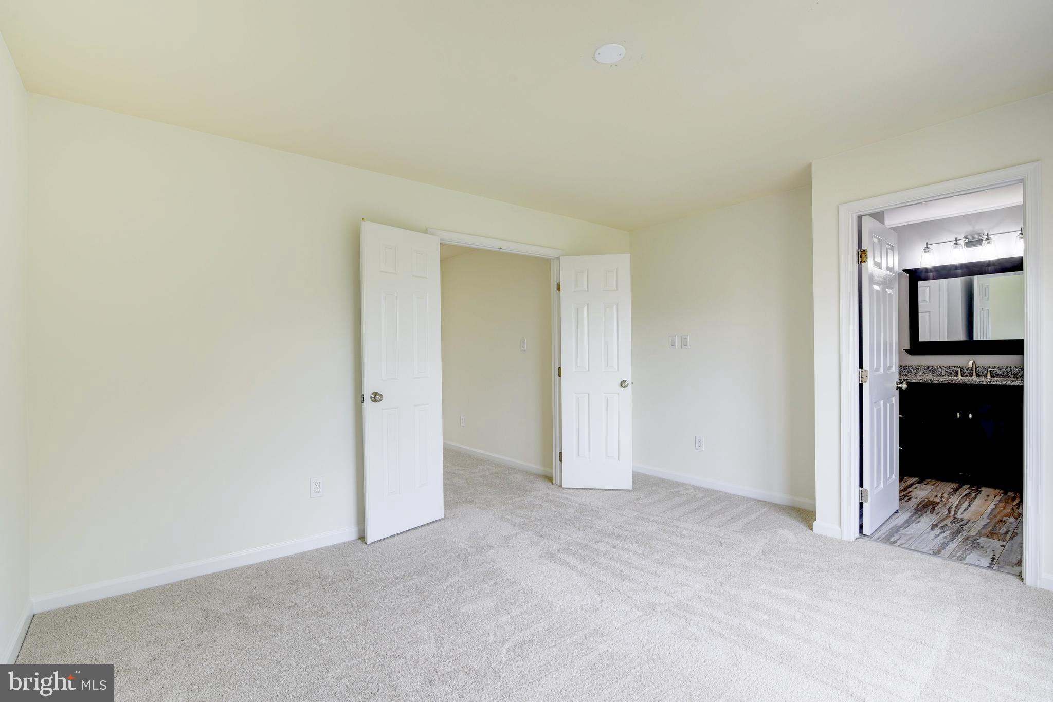 POTOMAC LAKES - Residential