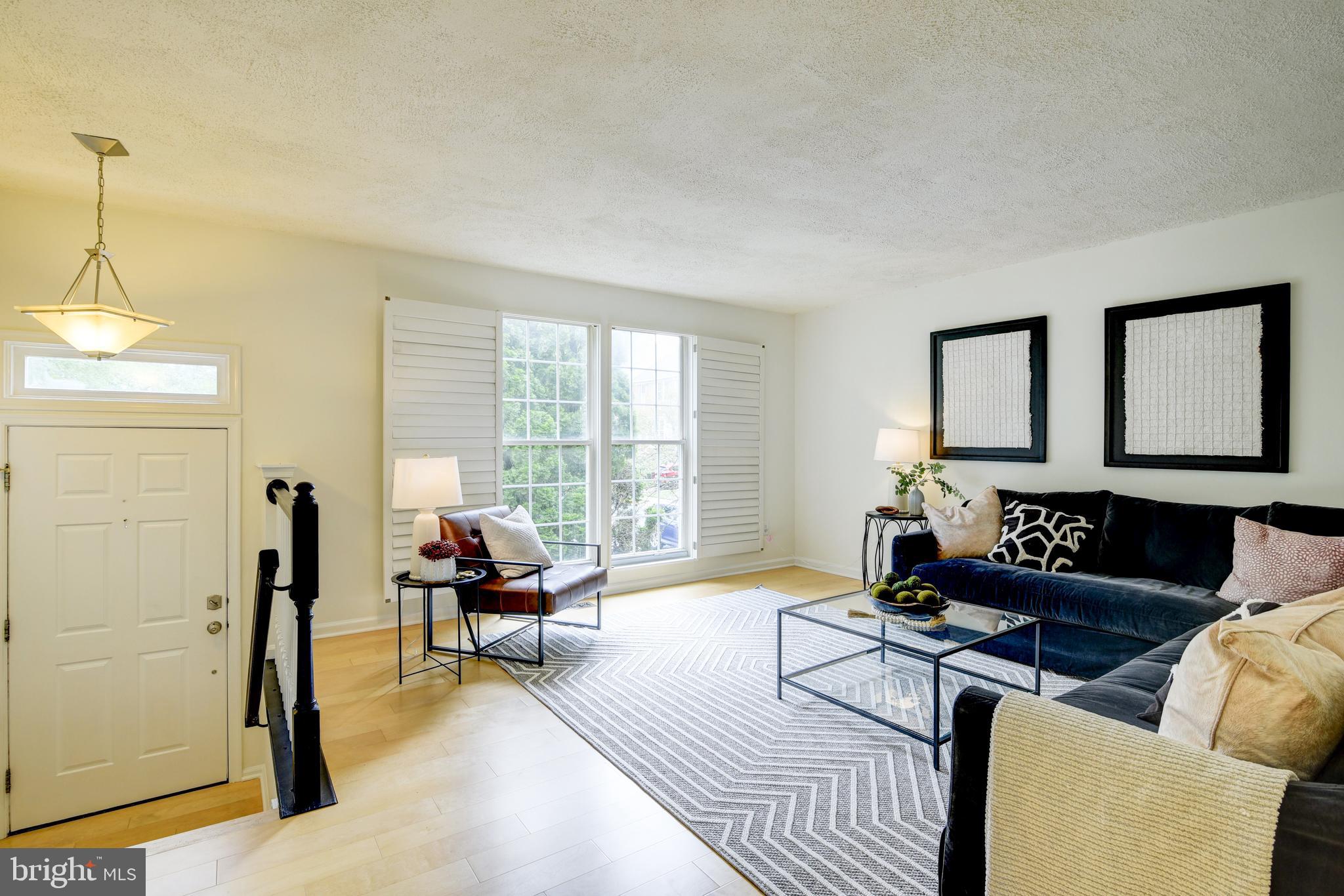 POTOMAC LAKES - Residential