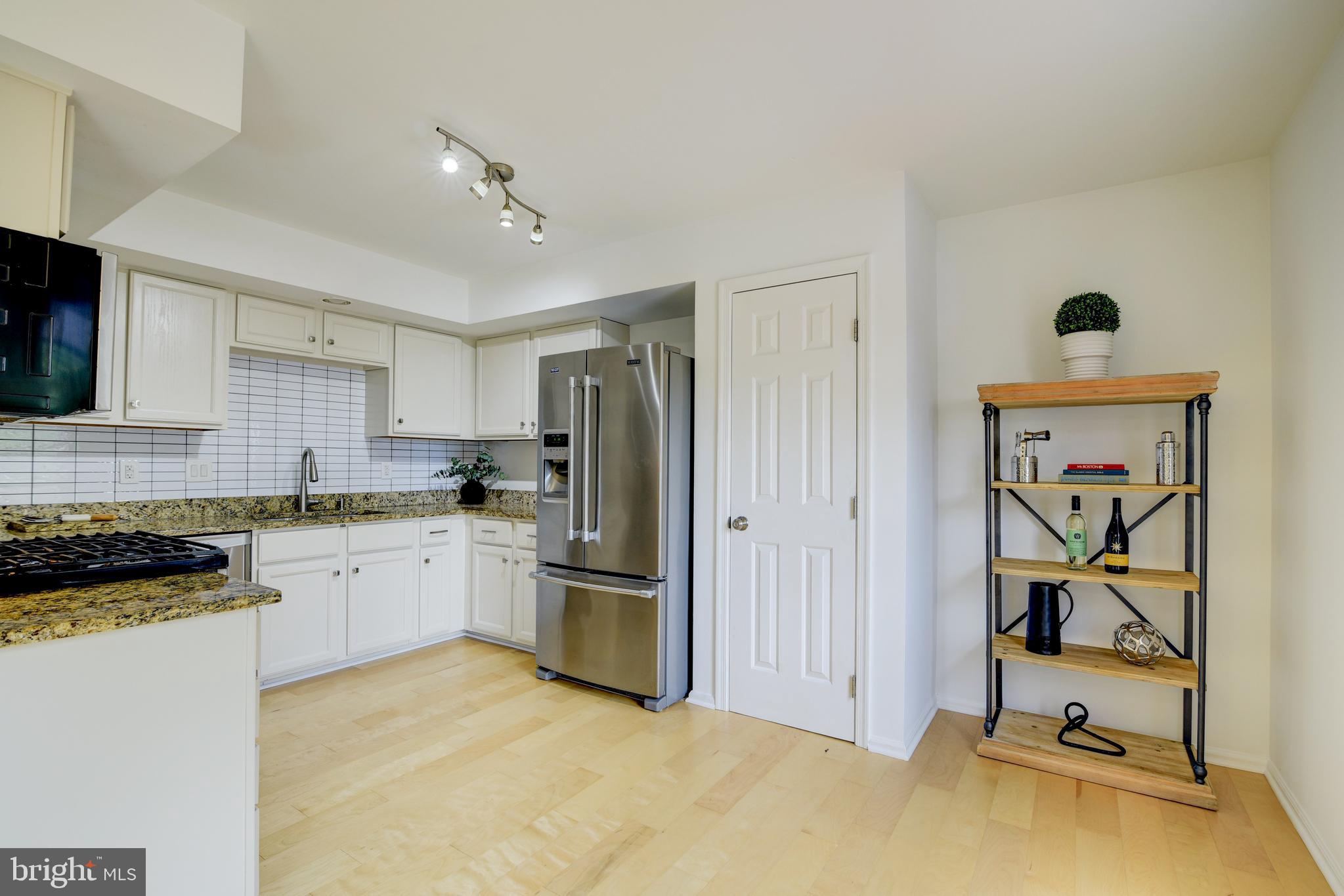 POTOMAC LAKES - Residential