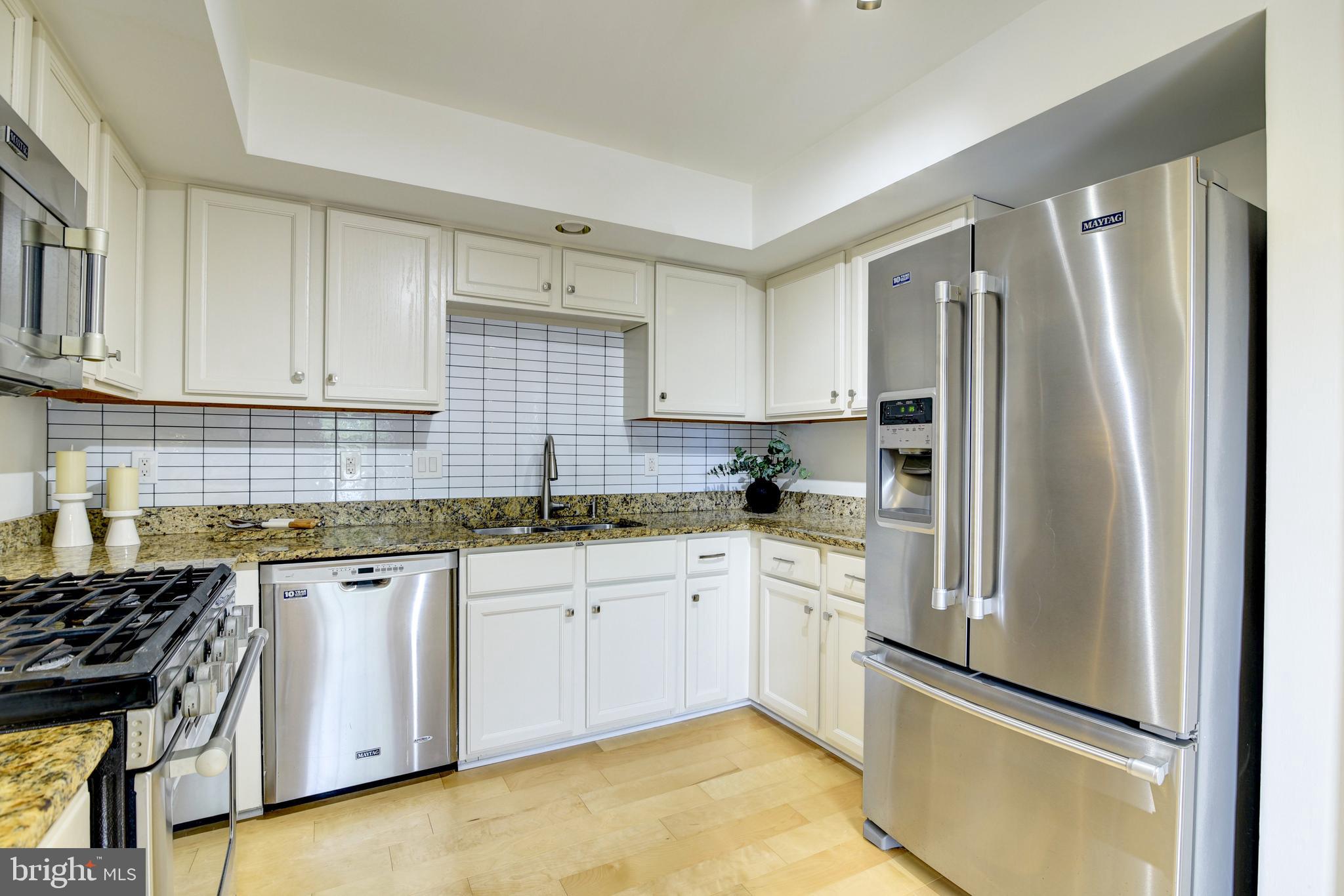 POTOMAC LAKES - Residential