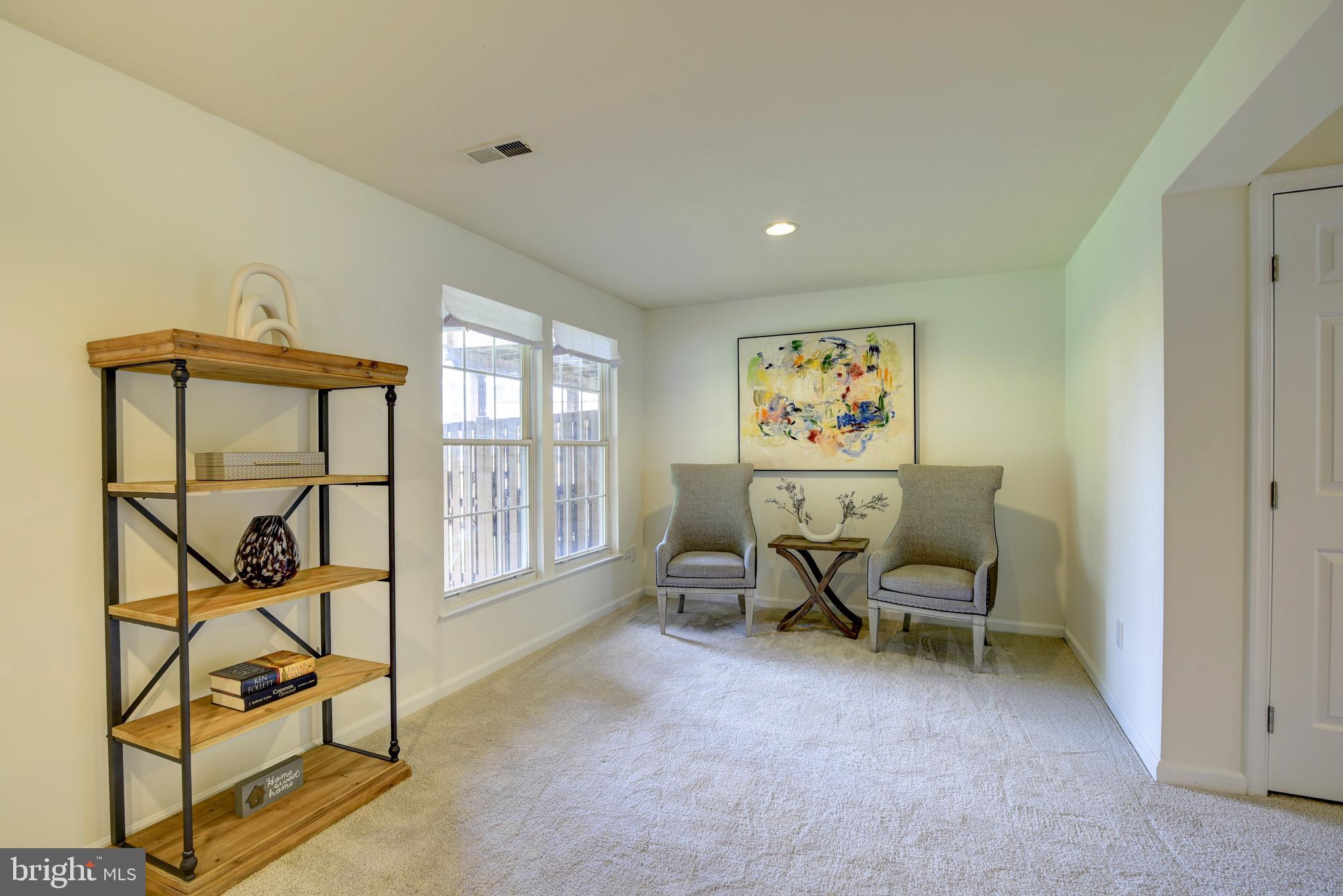 POTOMAC LAKES - Residential