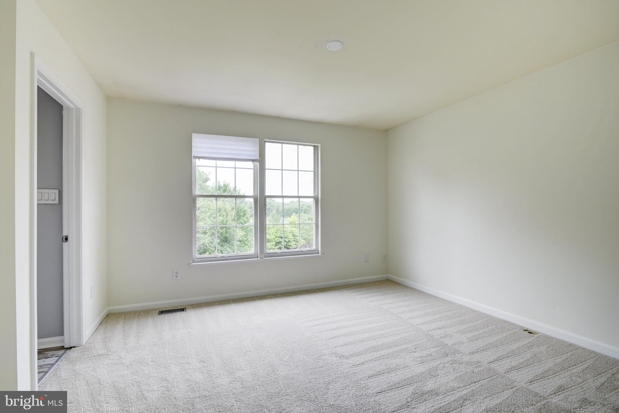 POTOMAC LAKES - Residential