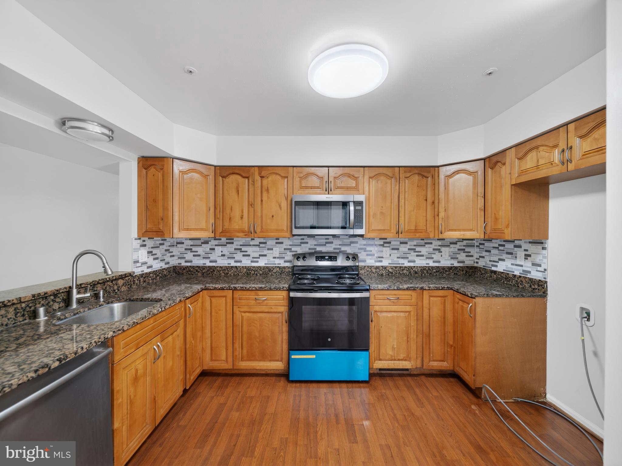 RUSSETT - Residential