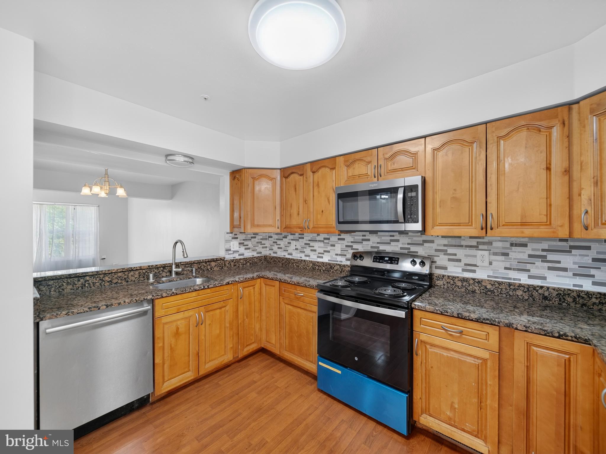 RUSSETT - Residential