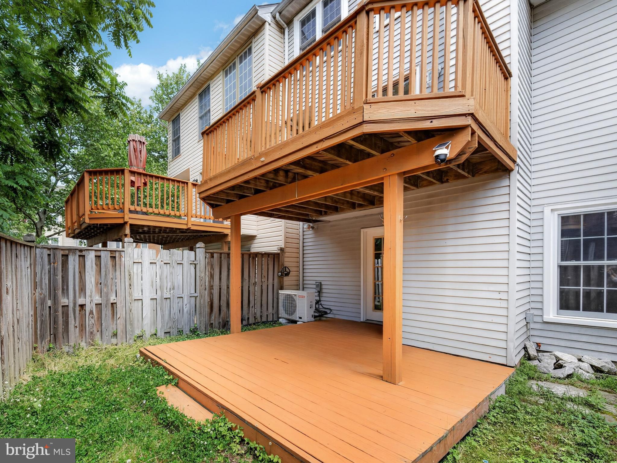 RUSSETT - Residential