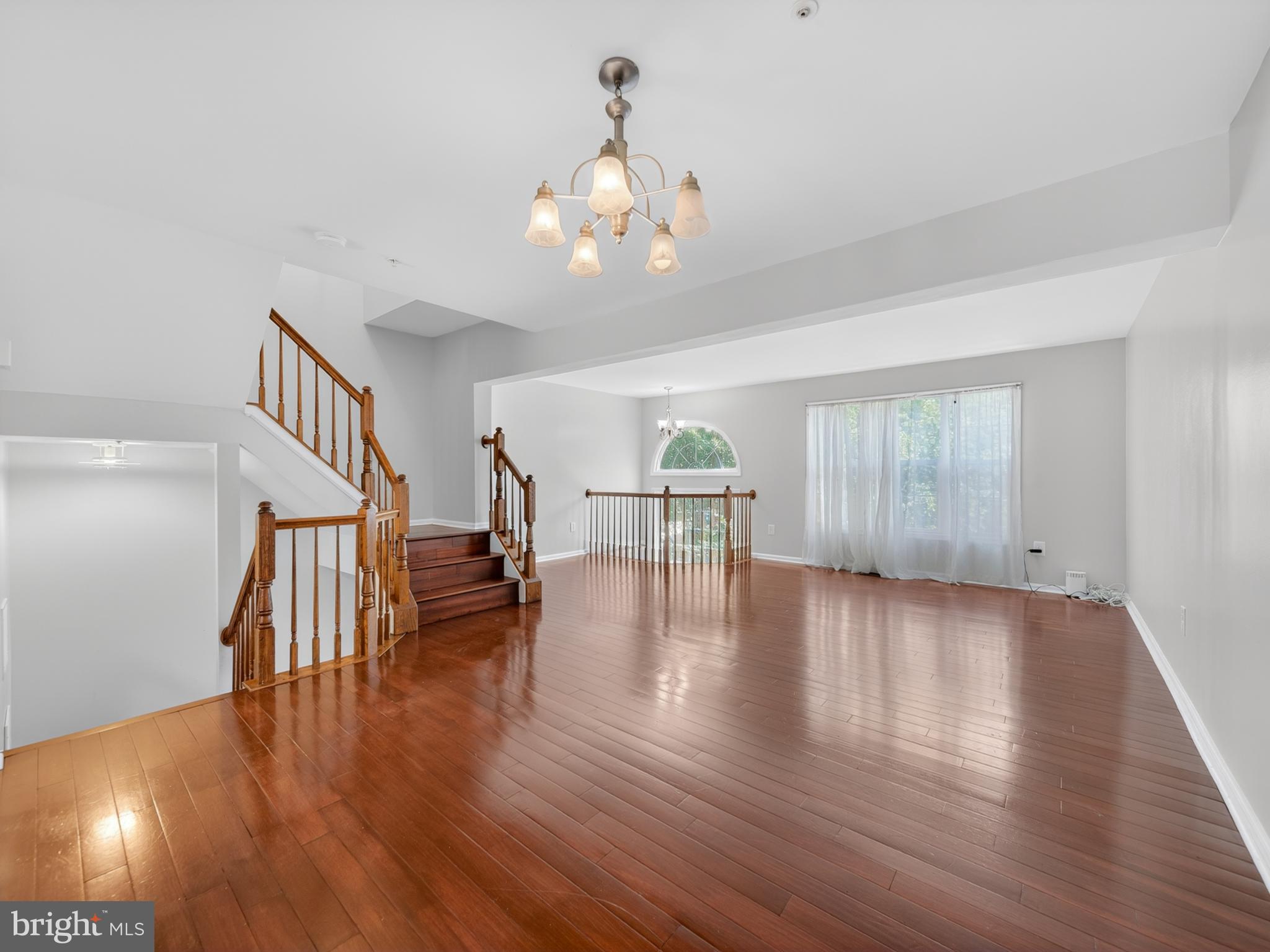 RUSSETT - Residential