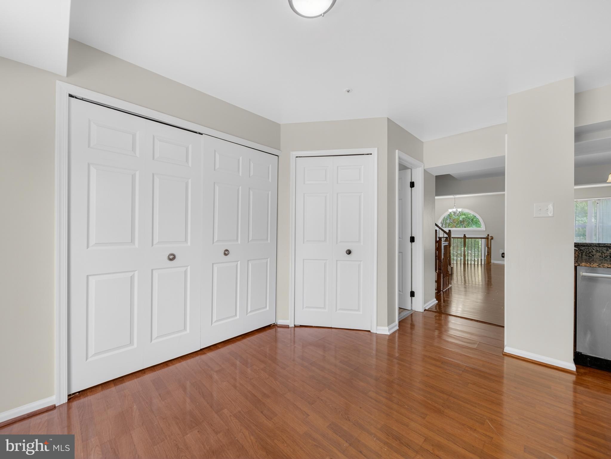 RUSSETT - Residential
