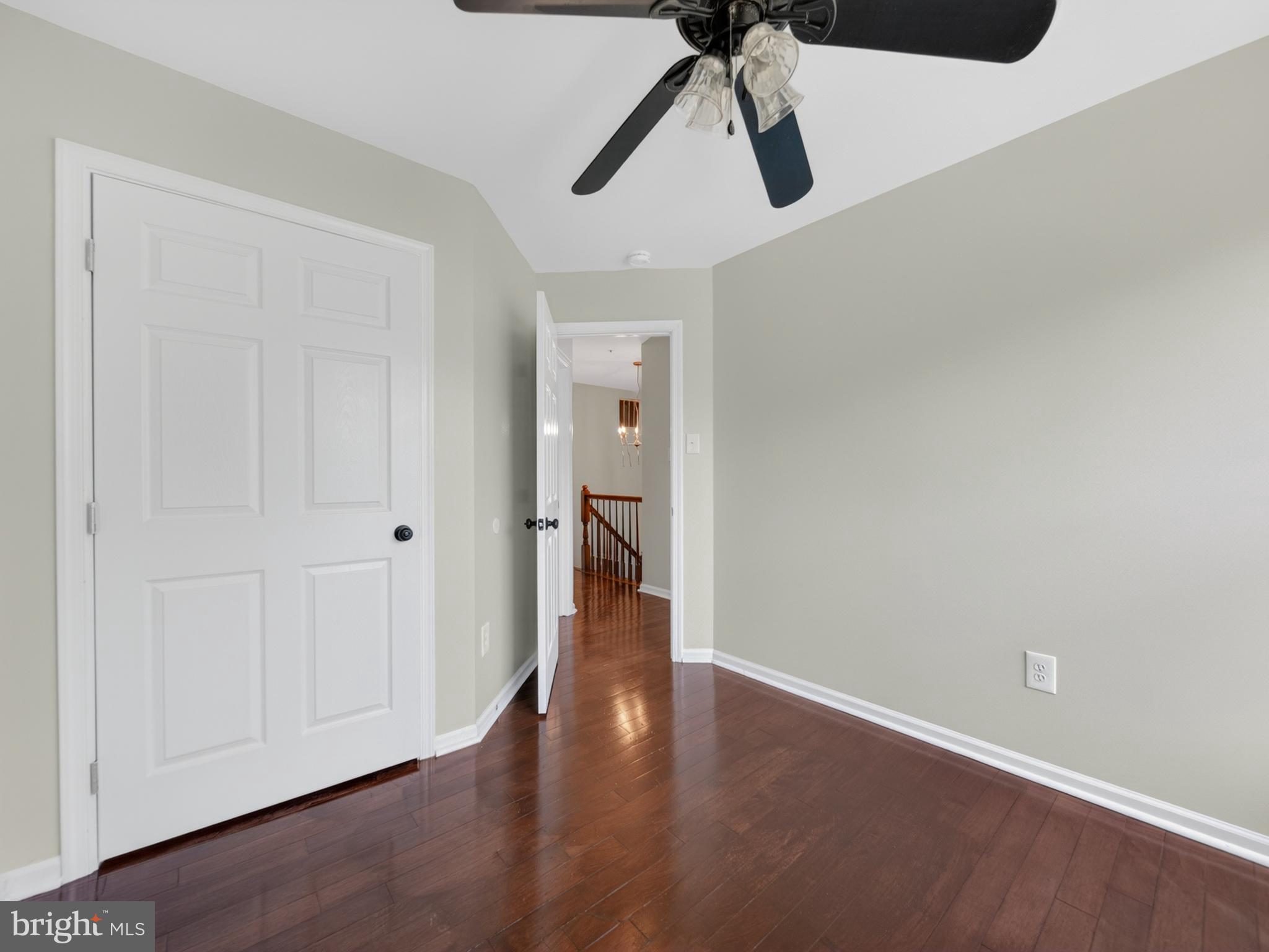 RUSSETT - Residential