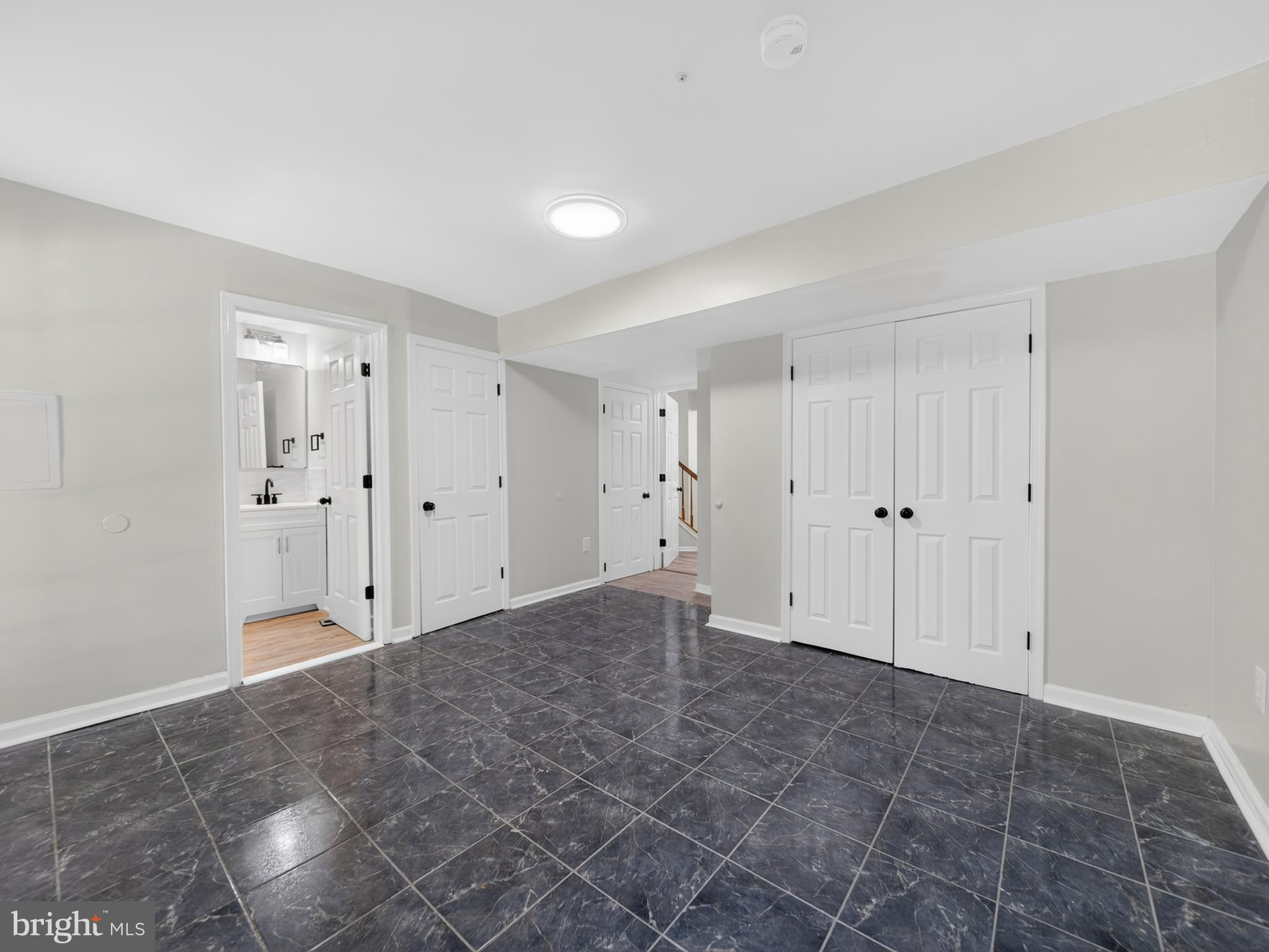 RUSSETT - Residential
