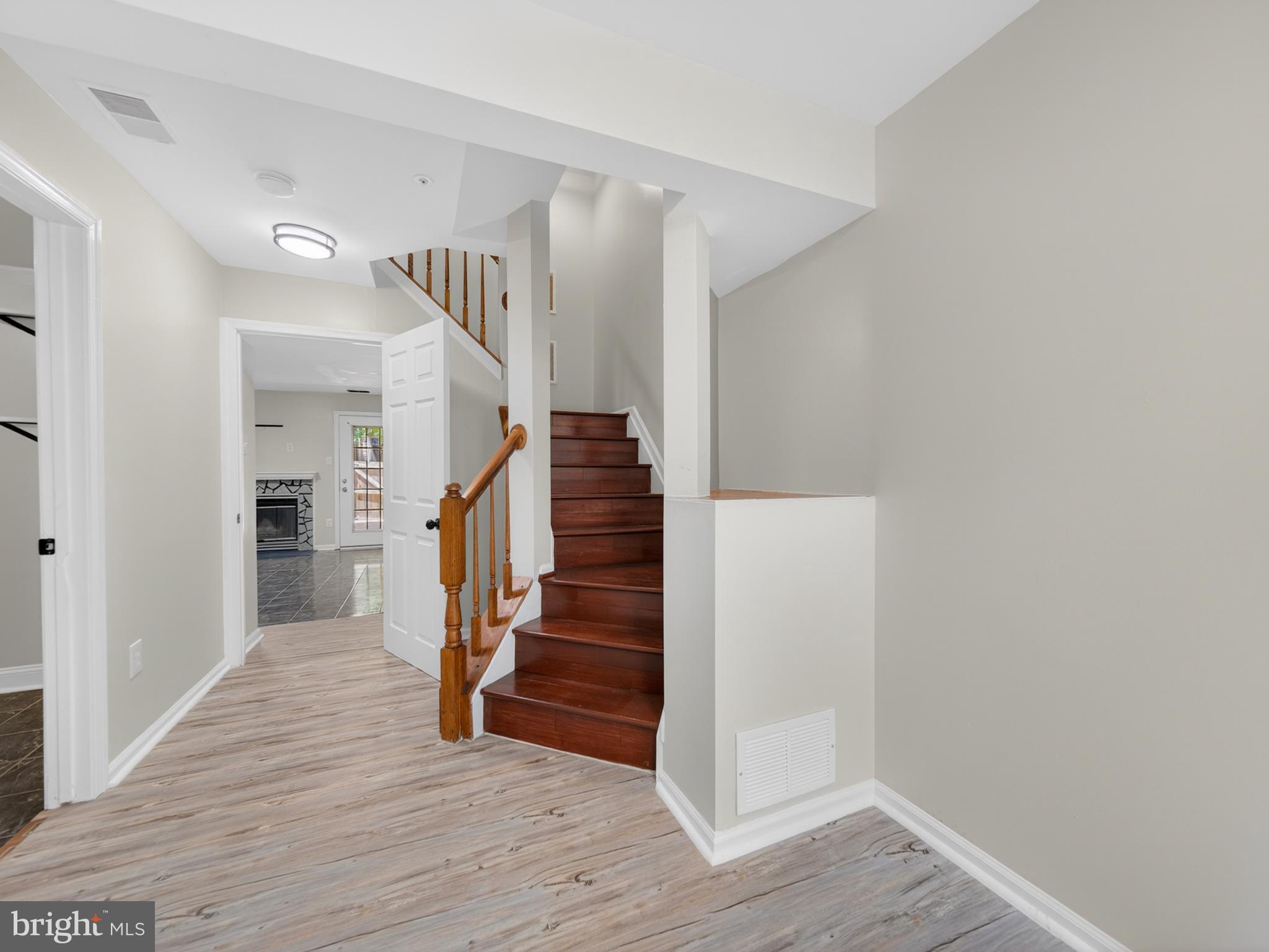 RUSSETT - Residential
