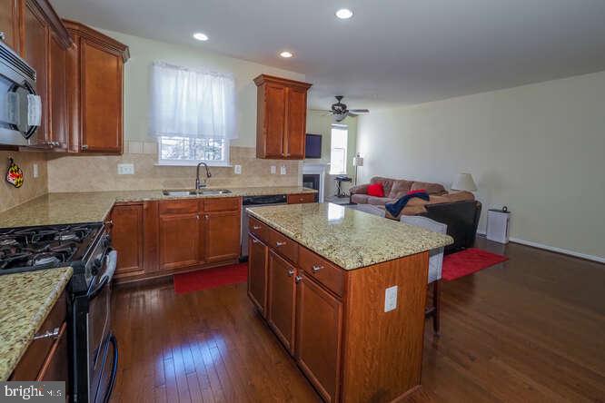 TANYARD SPRINGS - Residential