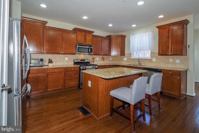 TANYARD SPRINGS - Residential