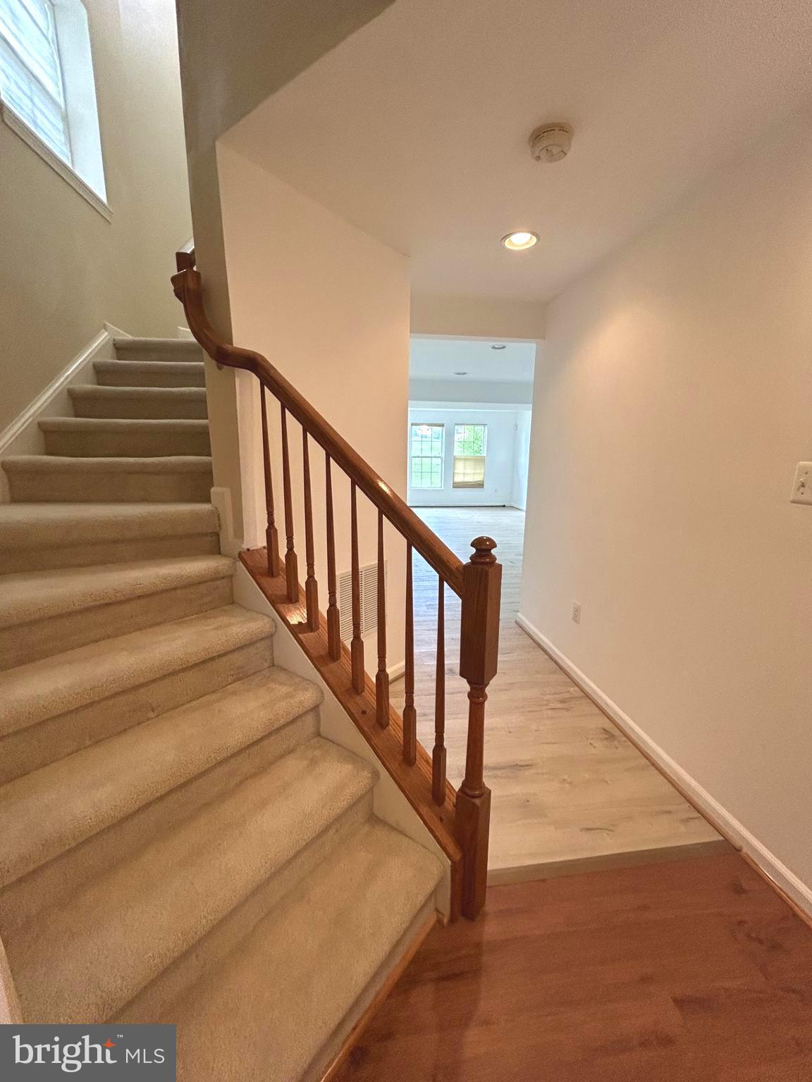 WINDMILL CROSSING - Residential Lease