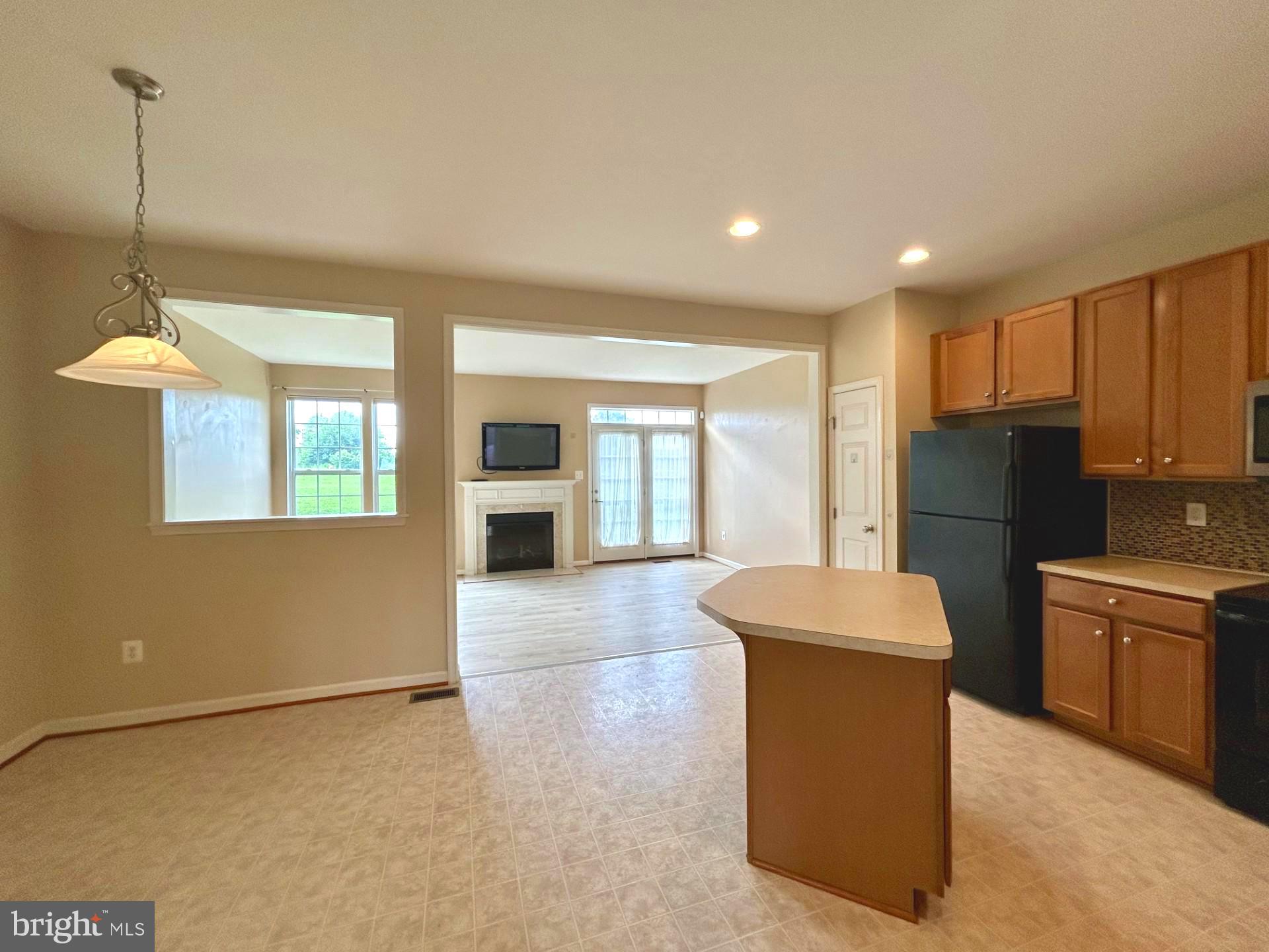 WINDMILL CROSSING - Residential Lease