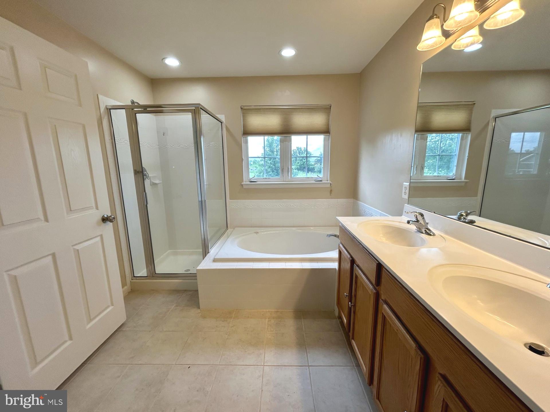 WINDMILL CROSSING - Residential Lease