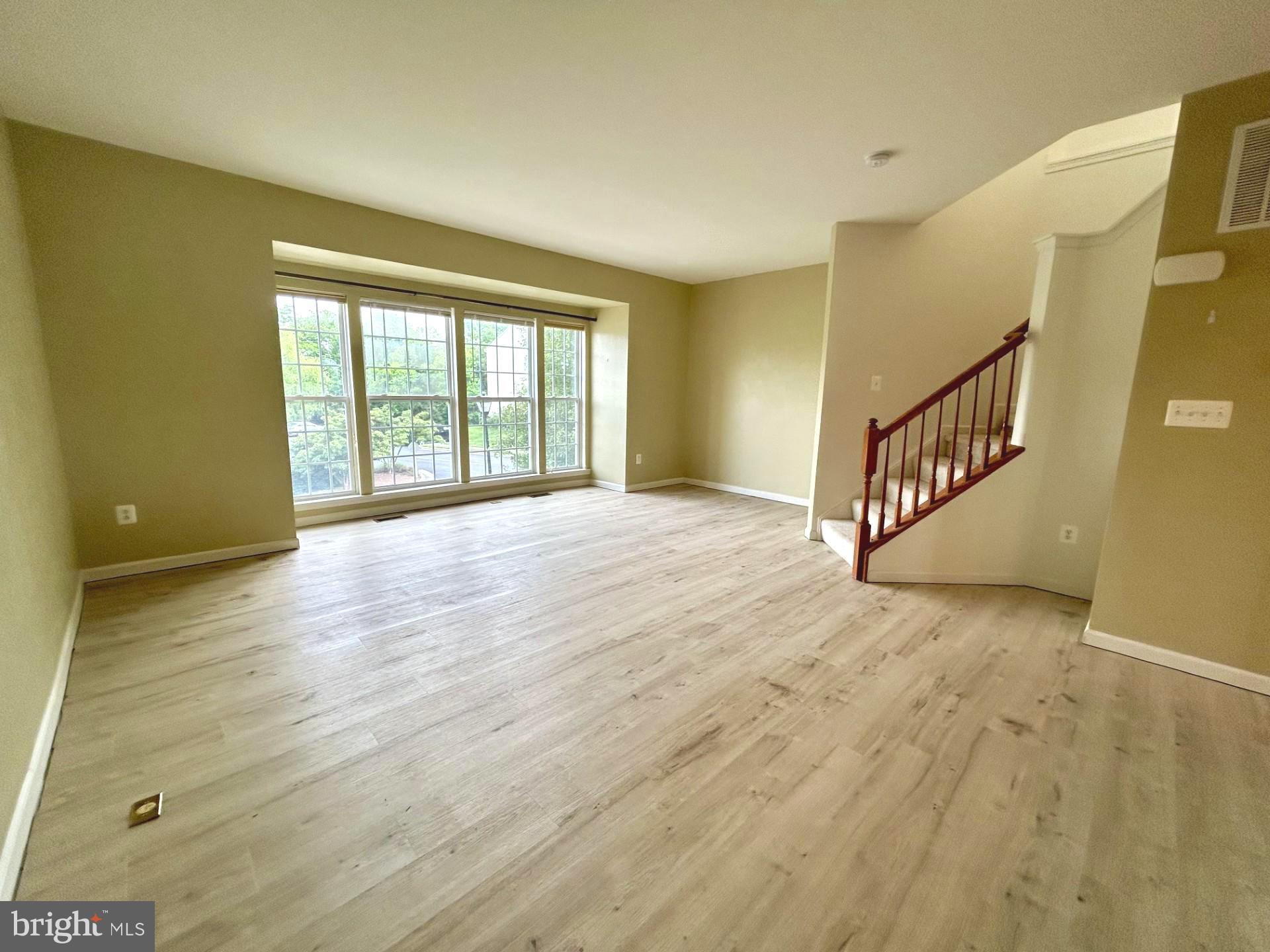 WINDMILL CROSSING - Residential Lease