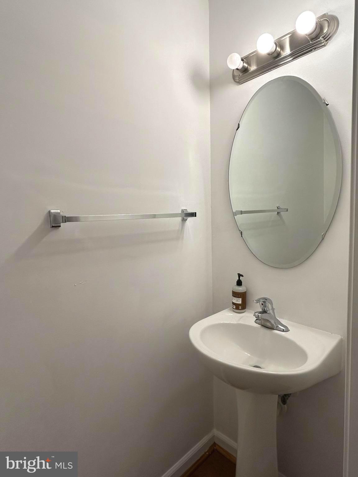 WINDMILL CROSSING - Residential Lease