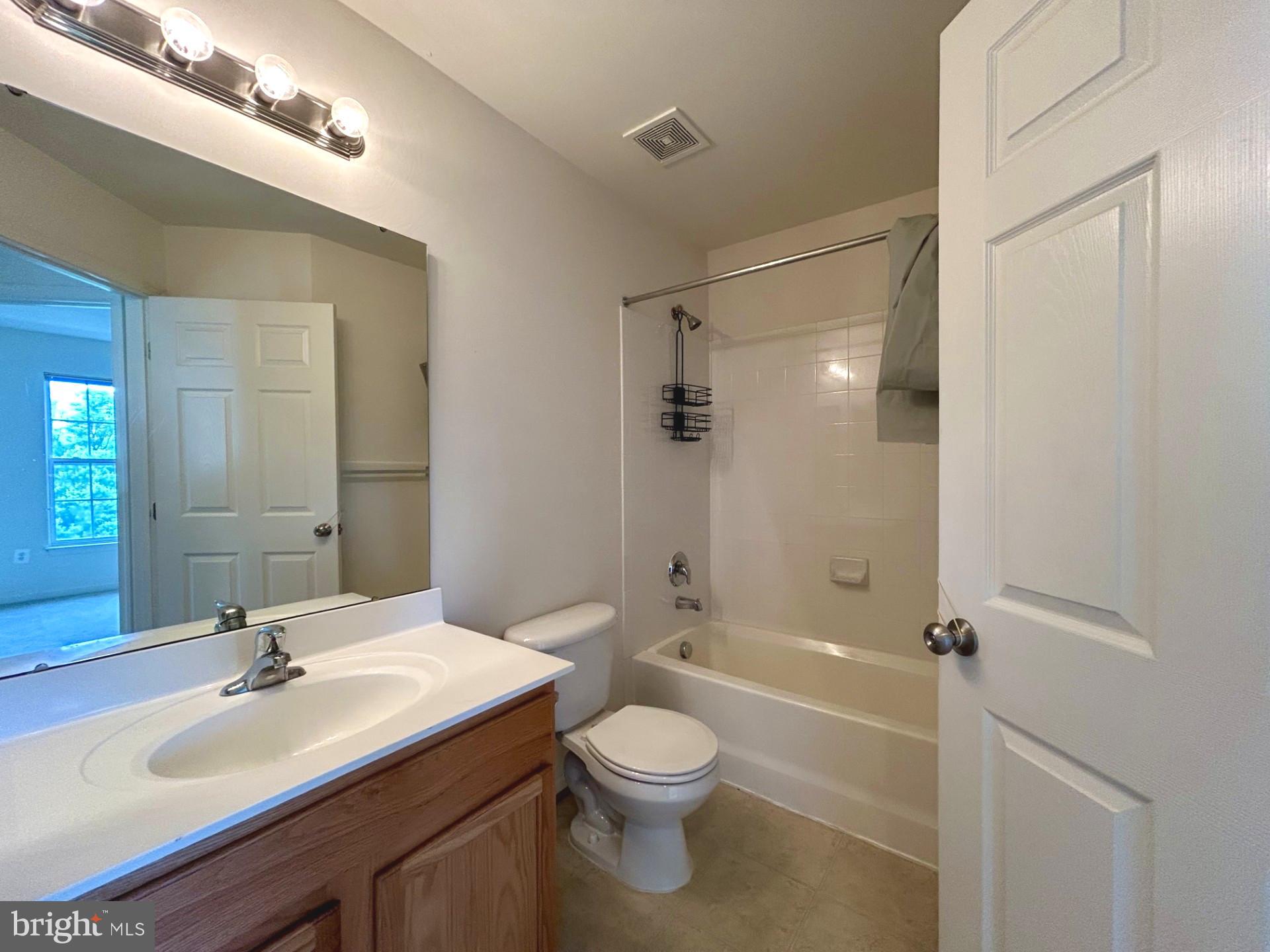 WINDMILL CROSSING - Residential Lease