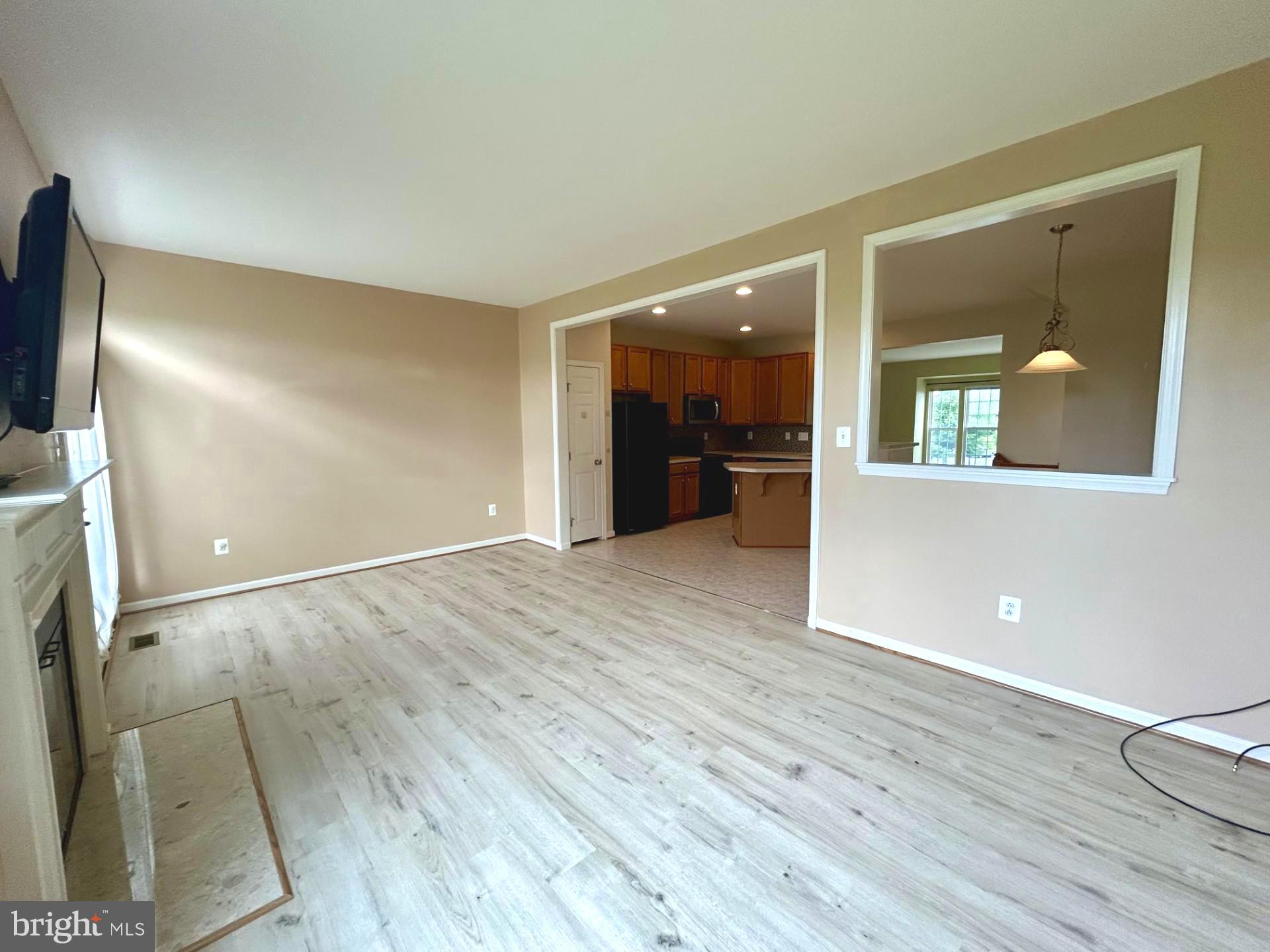 WINDMILL CROSSING - Residential Lease