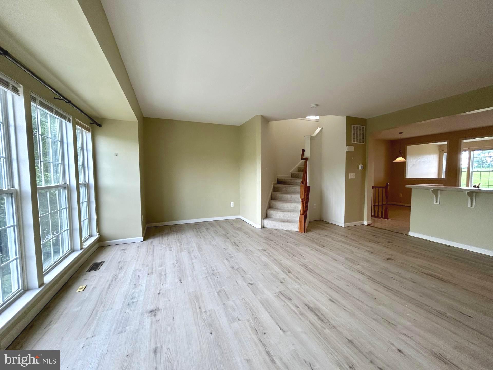 WINDMILL CROSSING - Residential Lease