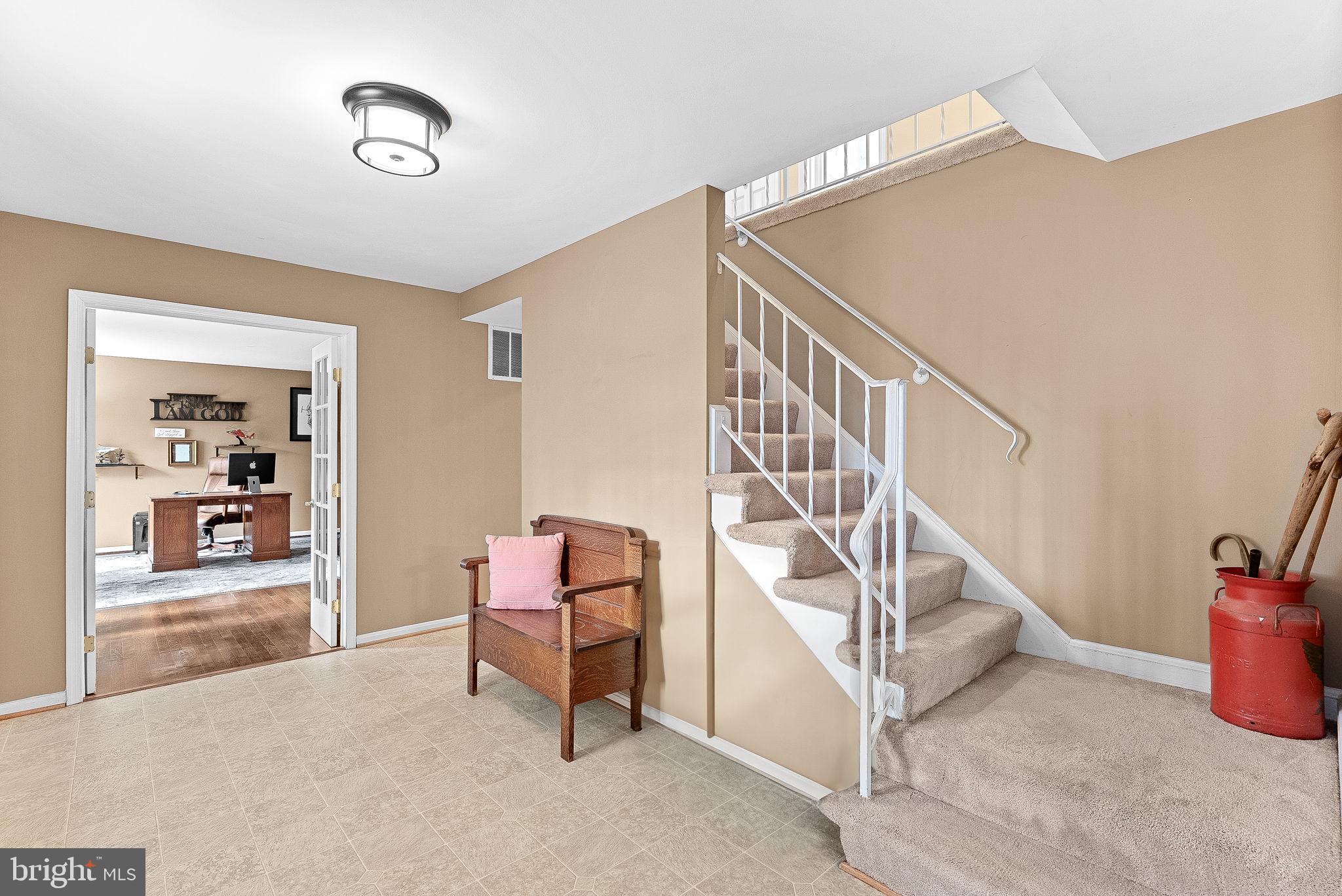 BLANDSFORD - Residential