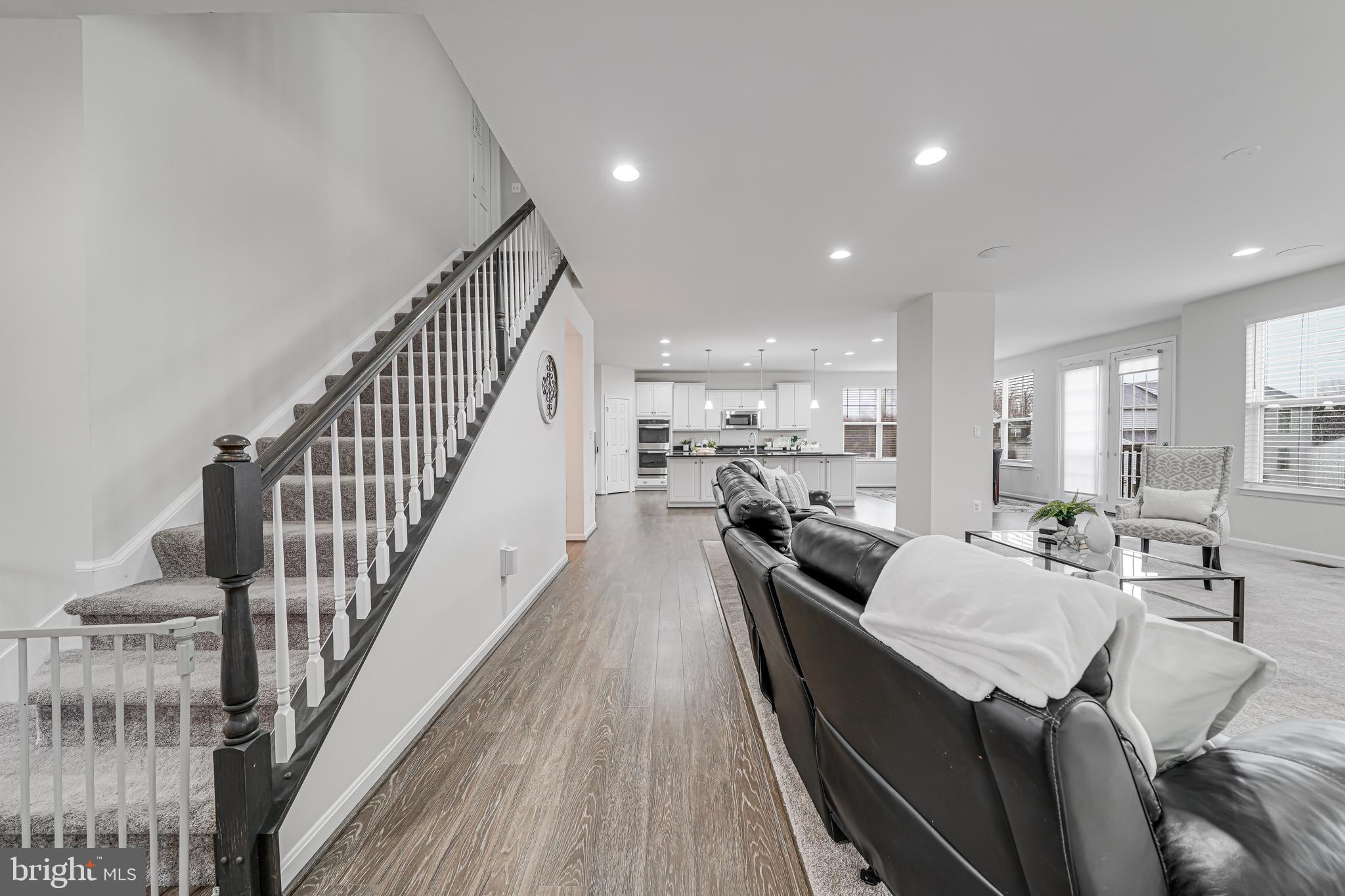 EAGLES POINTE WEST - Residential