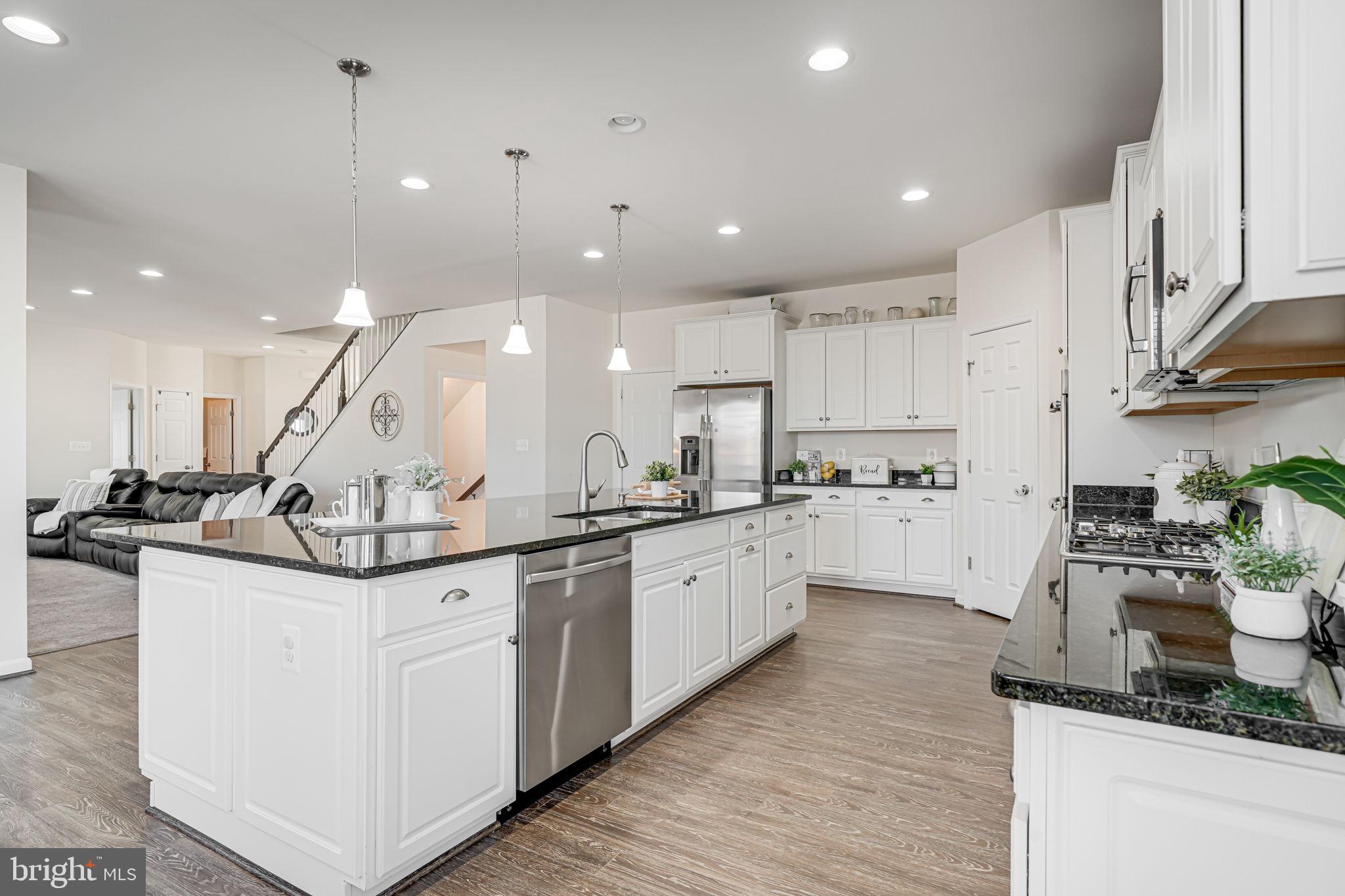 EAGLES POINTE WEST - Residential